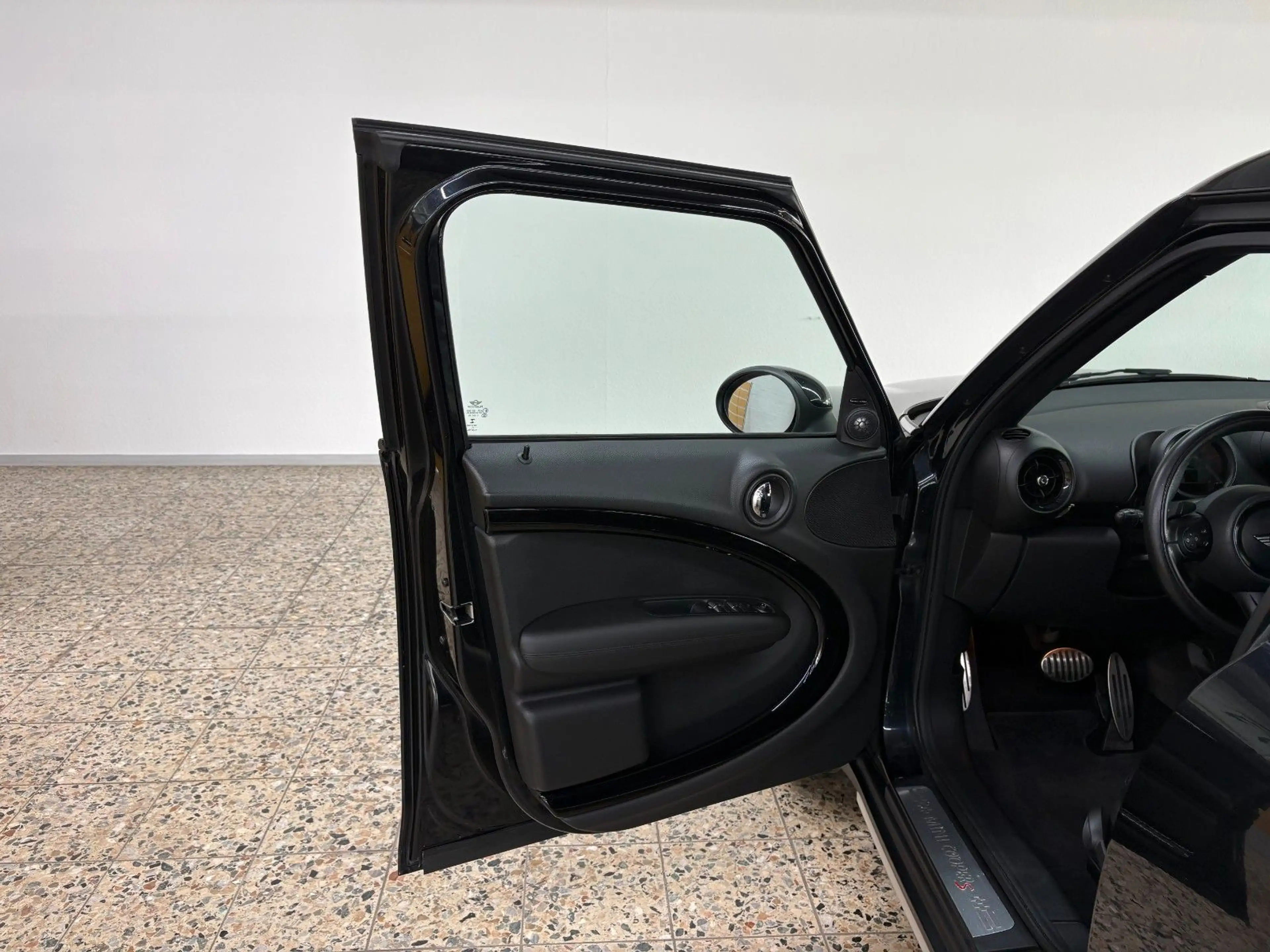 MINI Cooper SD Countryman Cooper SD — photo 9