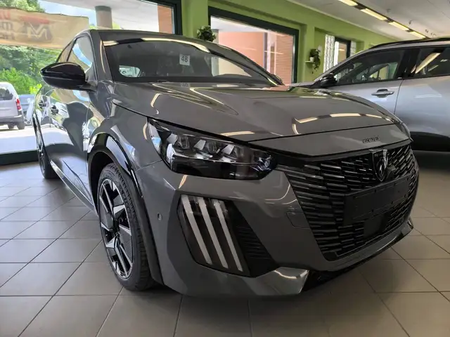 Peugeot 208 view 5