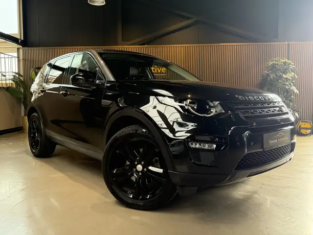 Land Rover Discovery Sport 2.0 TD4 SE 7p. panoramadak - achteruitrijcamera -