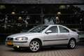 Volvo S60 2.4 , Lage KM, NAP, PDC Gris - thumbnail 2