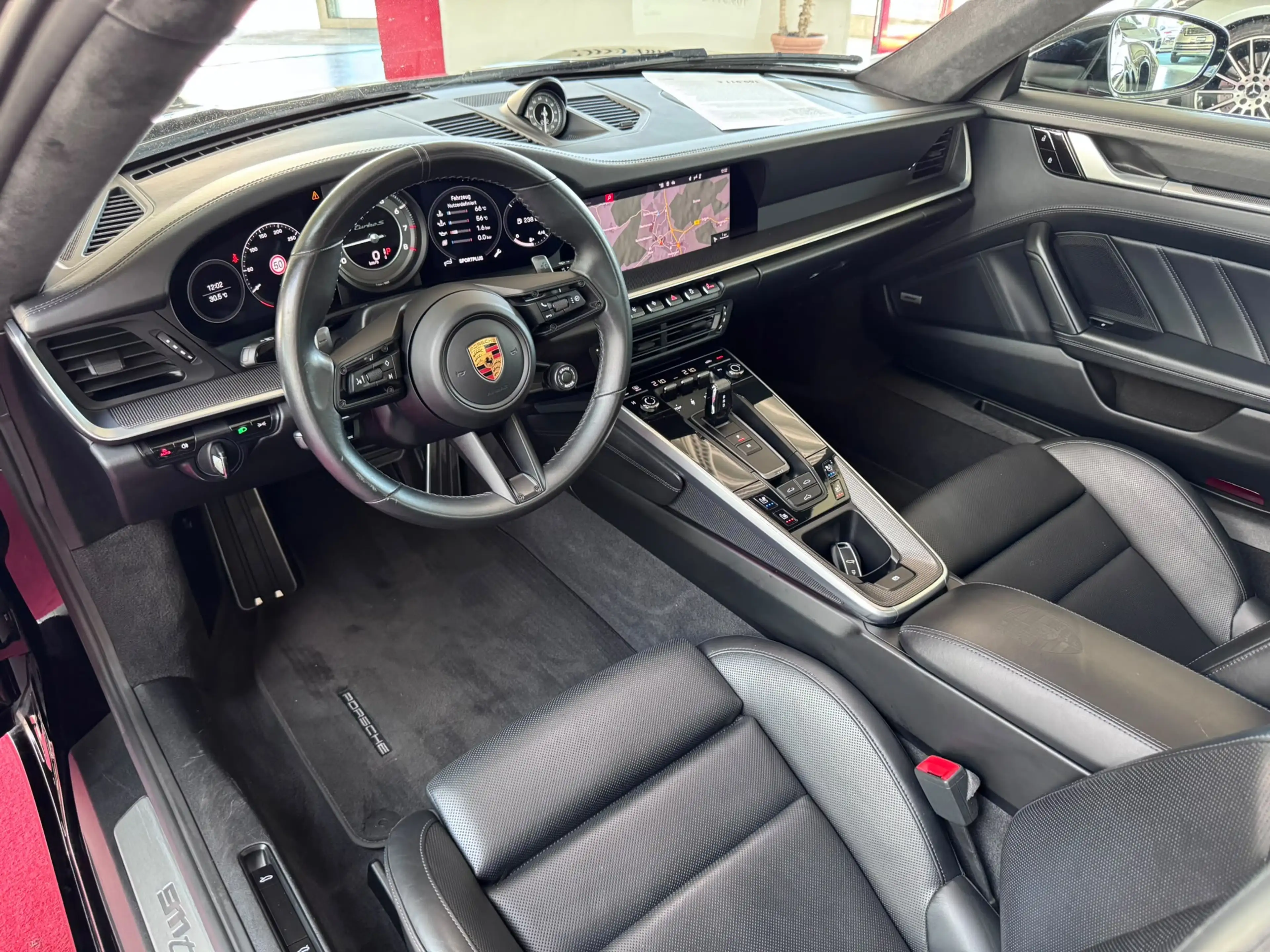 Porsche 911 Turbo S — photo 8