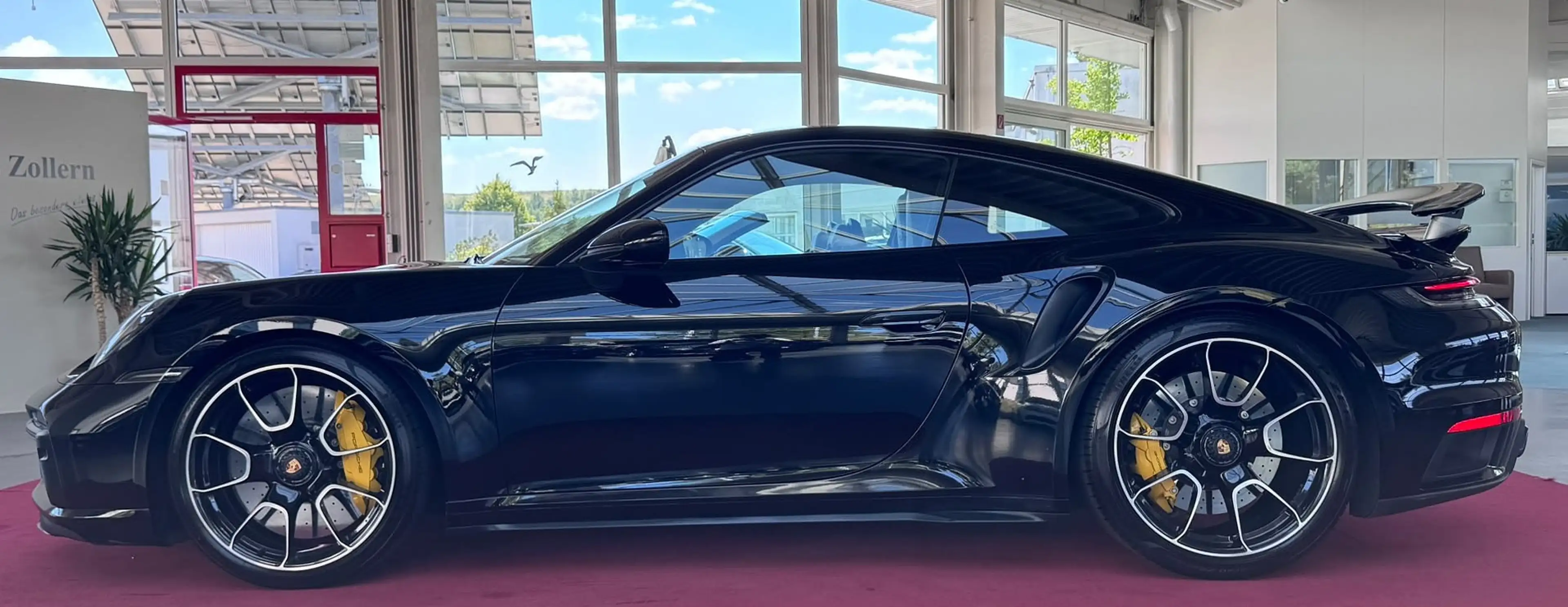Porsche 911 Turbo S — photo 4