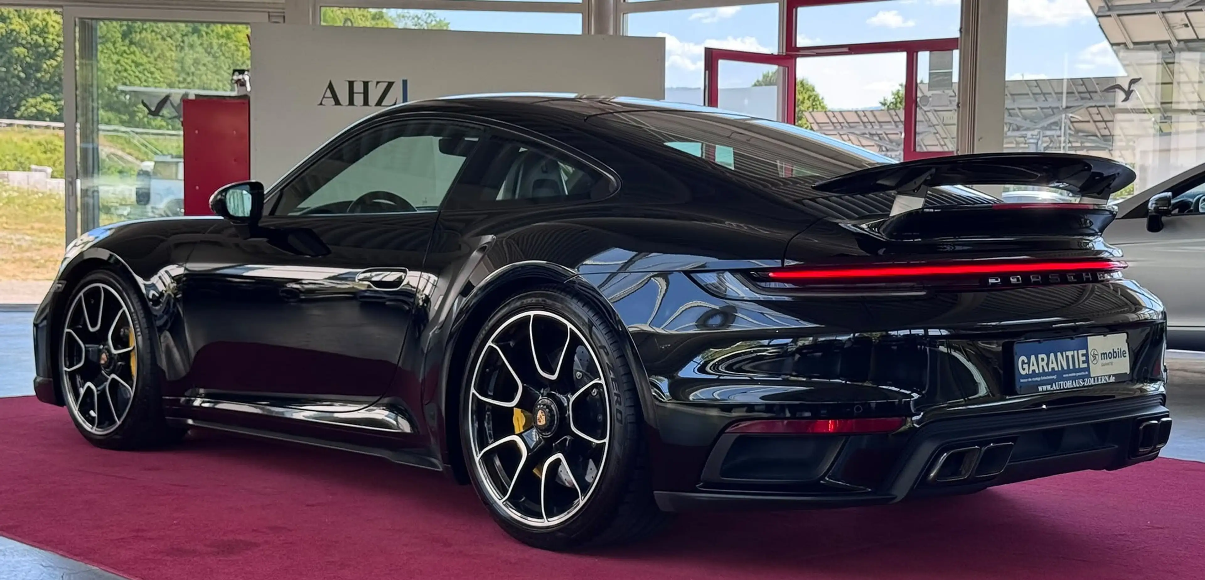 Porsche 911 Turbo S — photo 5