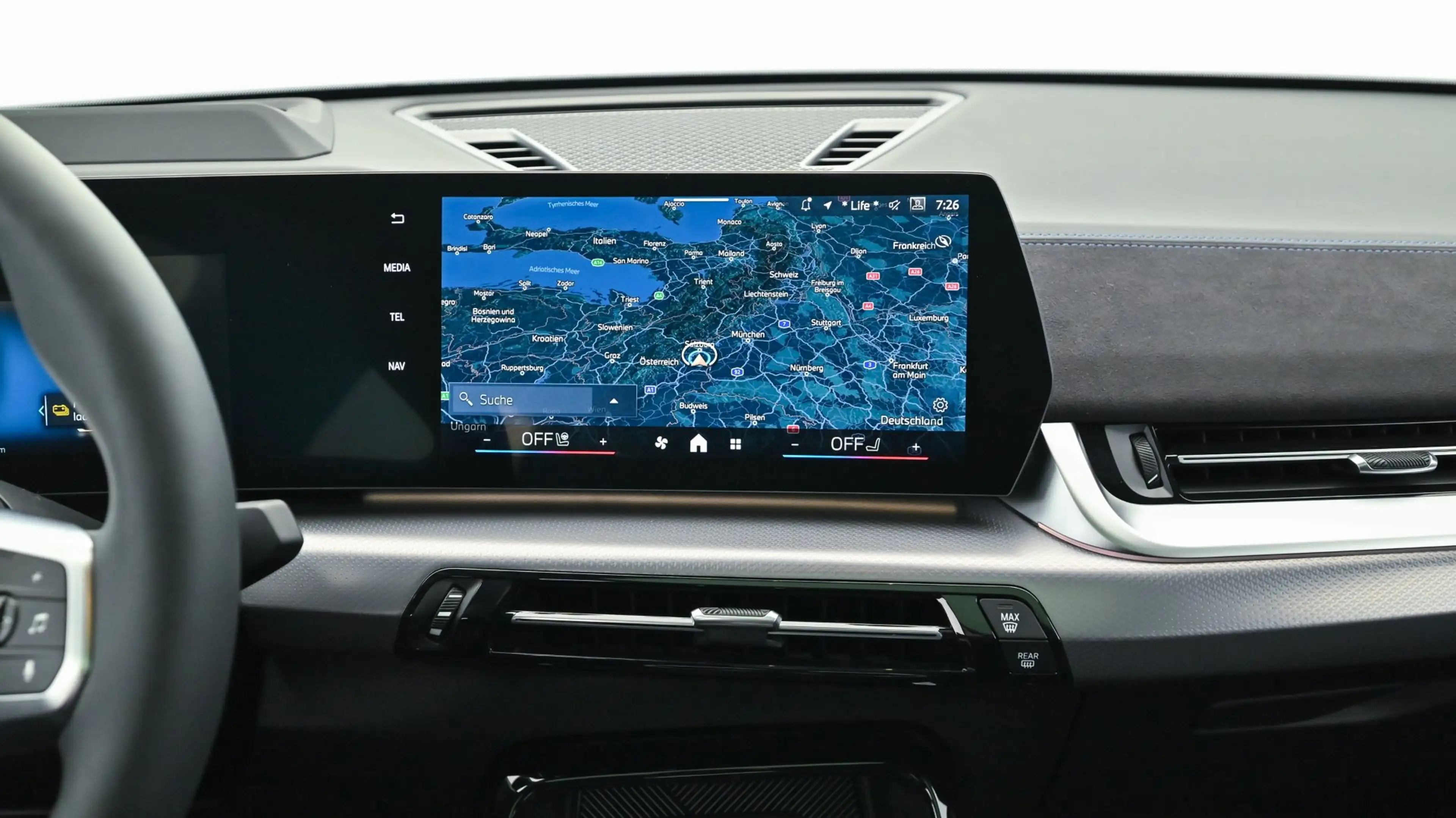 BMW iX2 xDrive30 — photo 15