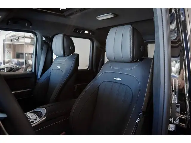 Mercedes-Benz G-Class view 7