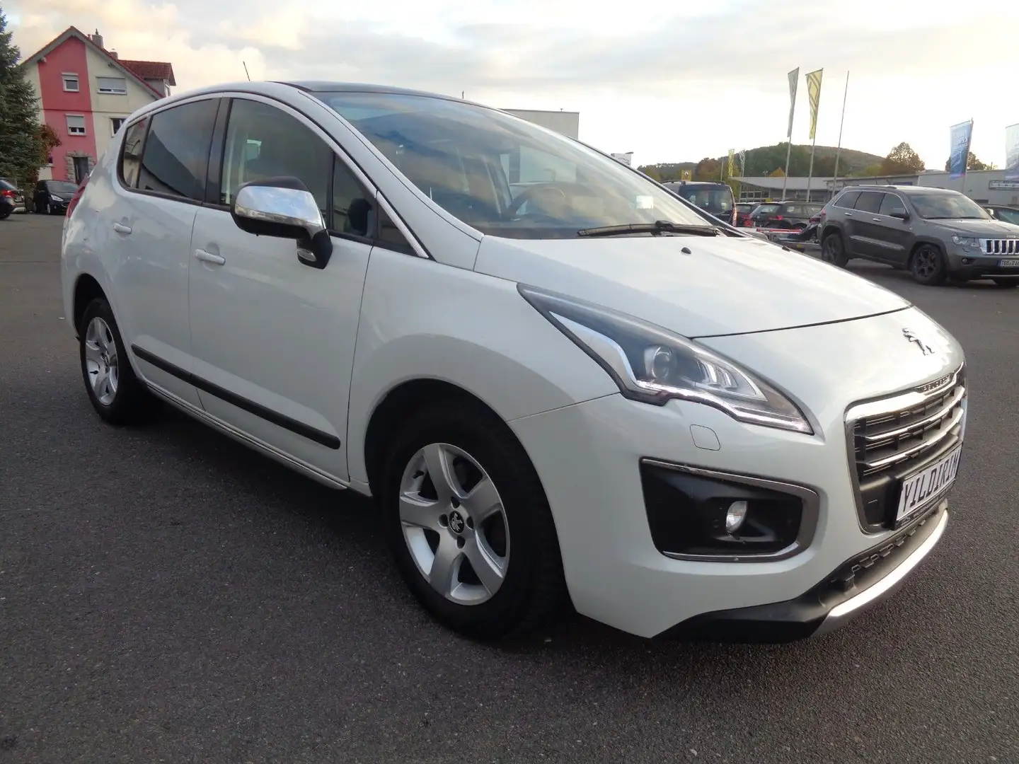 Peugeot 3008 **2.HAND** ~XENON~NAVI~PANO~LEDER Weiß - 2
