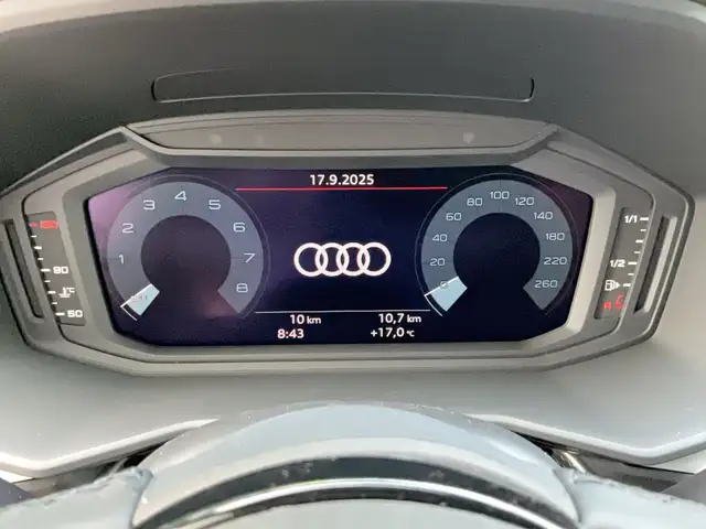 Audi A1 view 9