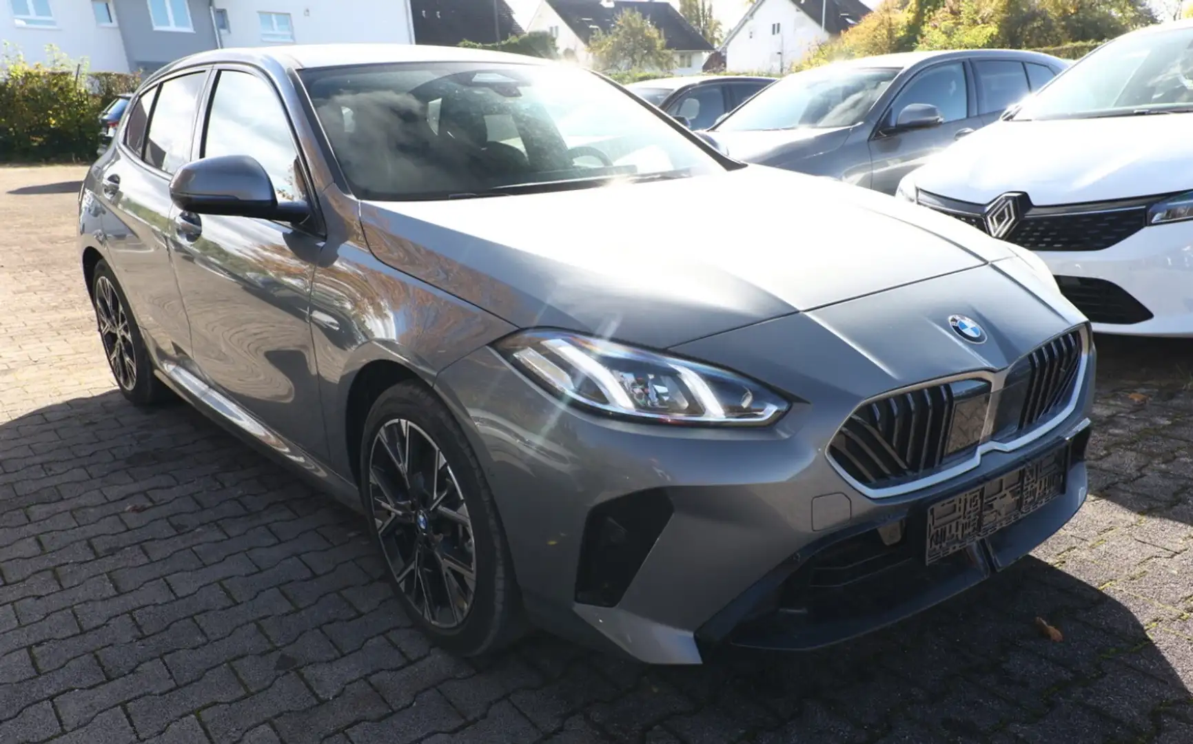 BMW 120 120i Aut. Edition Sport Gris - 1