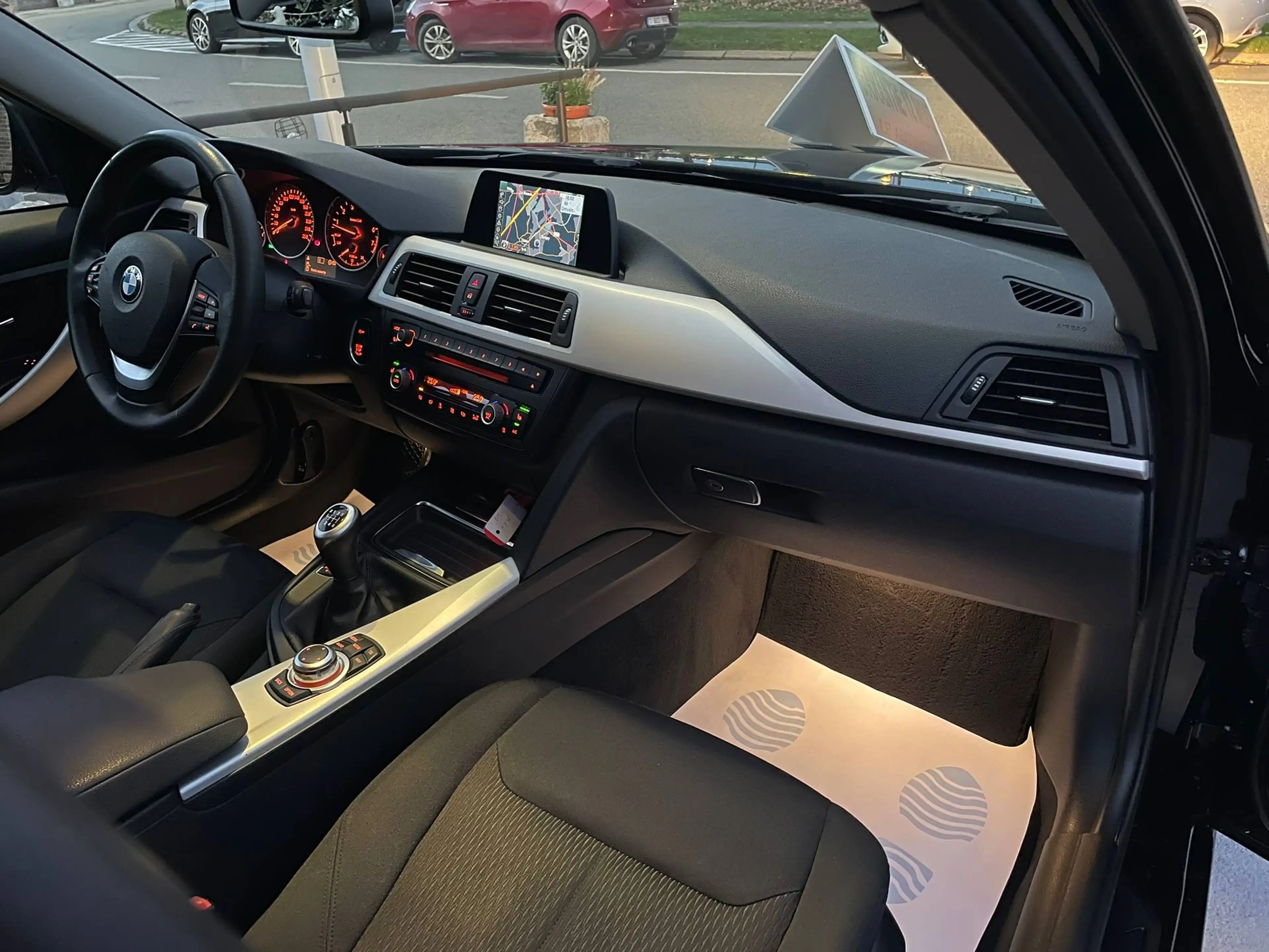 BMW 316 🏴316iSPORT⚠️ ETAT NEUF ⚠️ — photo 7
