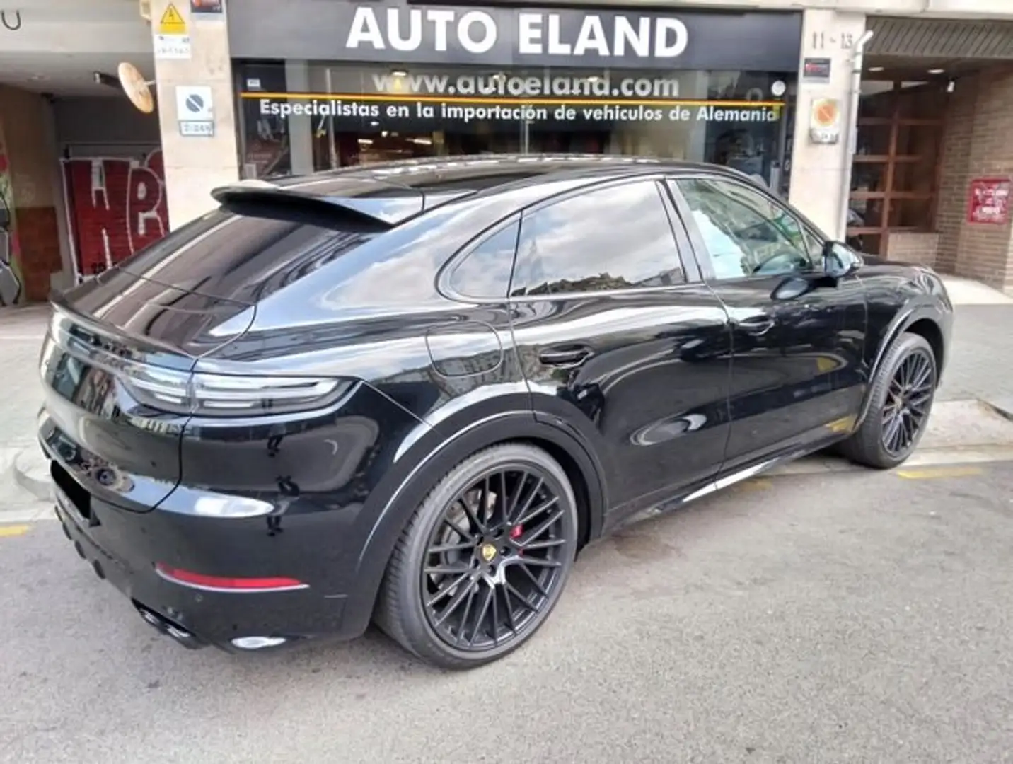 Porsche Cayenne Coupé GTS Negro - 1