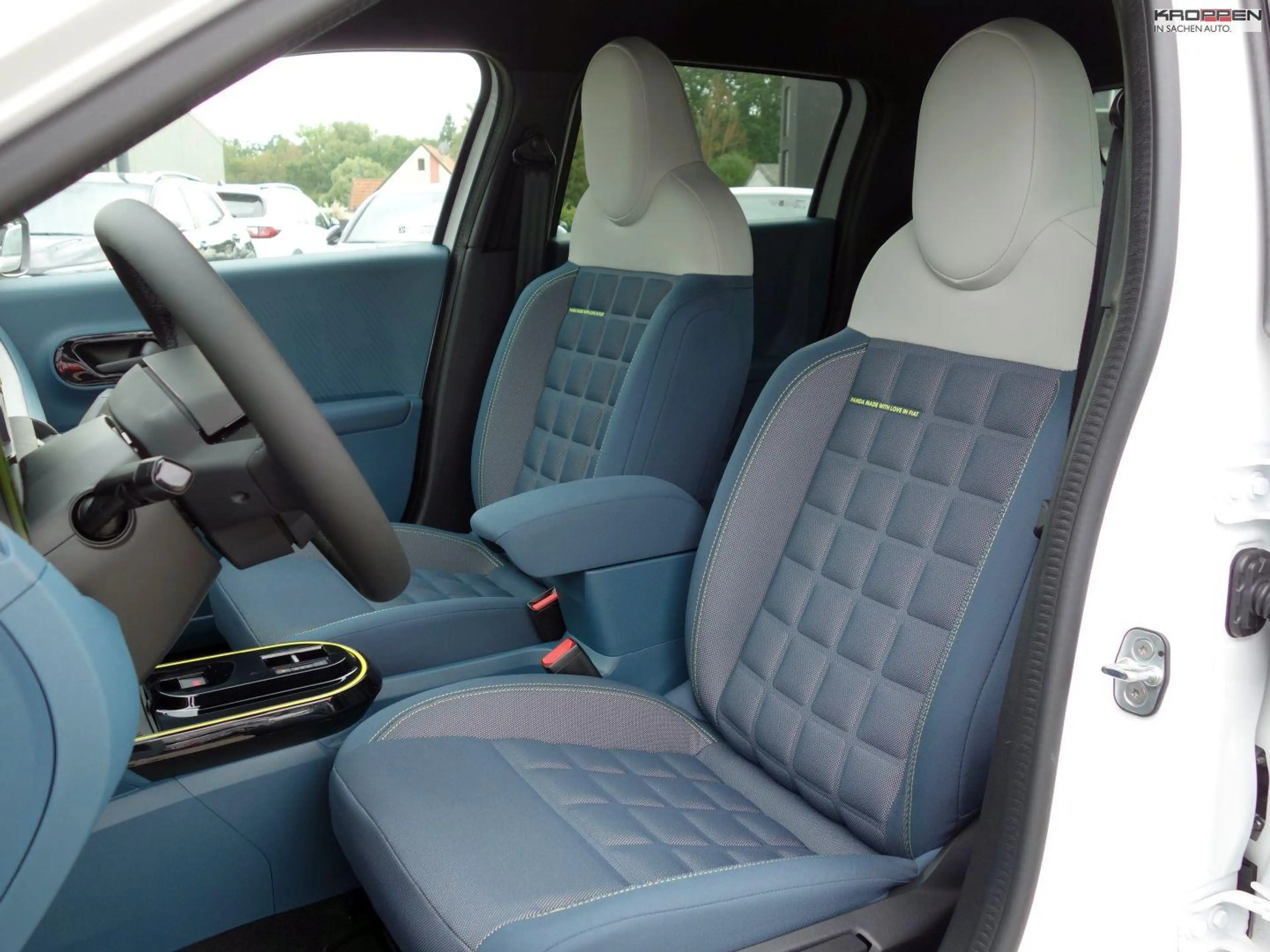 Fiat Grande Panda Hybrid La Prima inkl. Winterpaket — photo 4