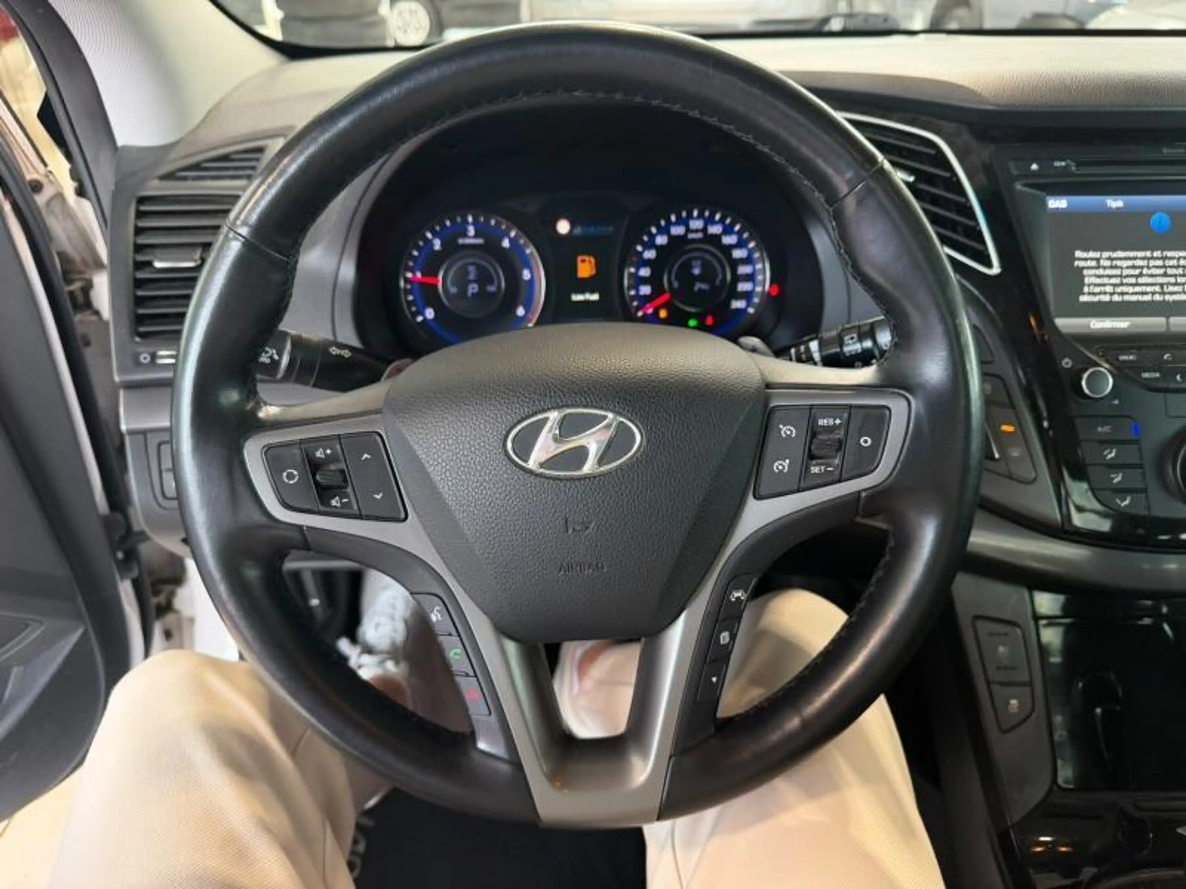 Hyundai i40 1.7 CRDI A/T — photo 14