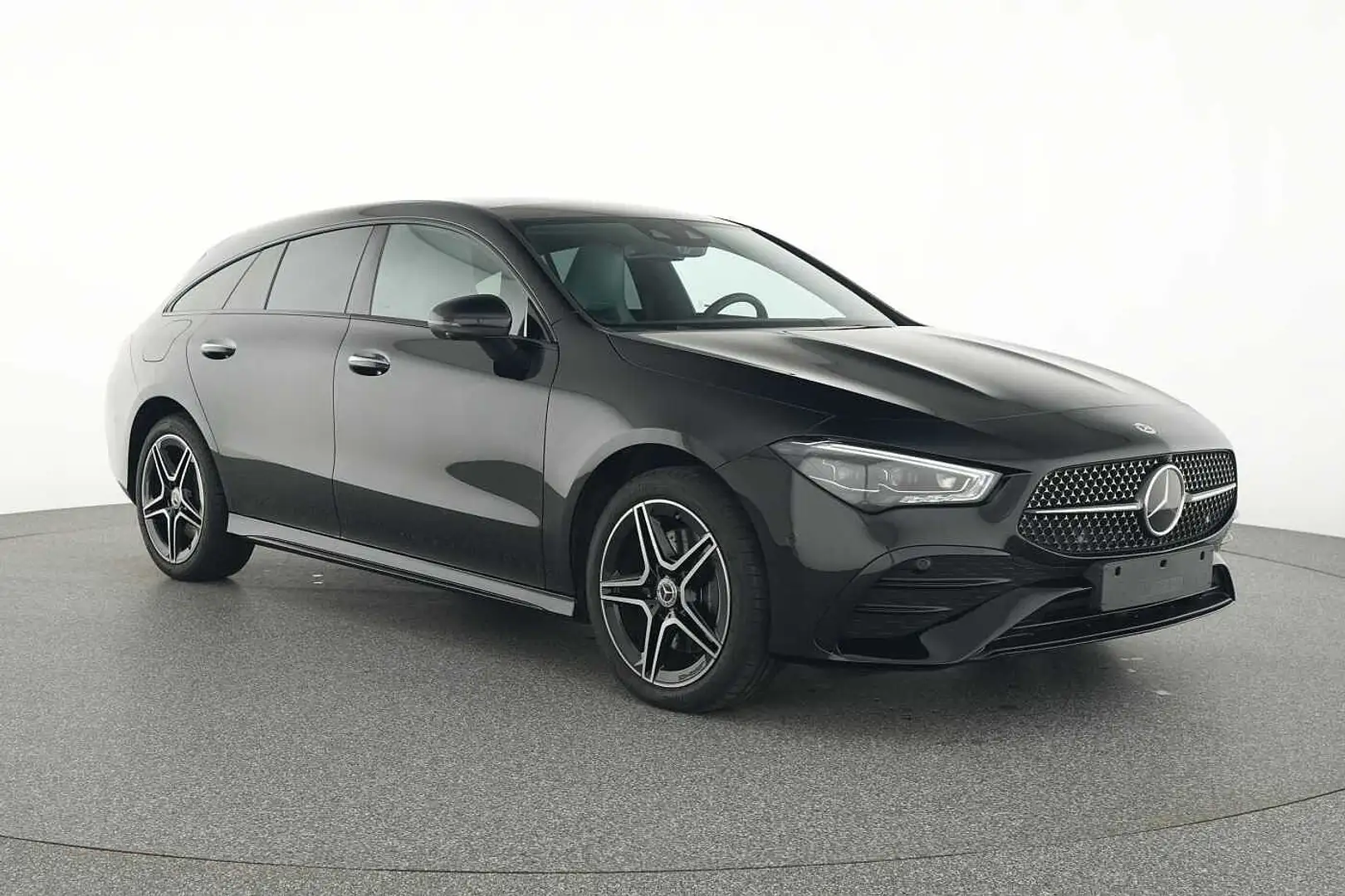 Mercedes-Benz CLA 250 e Shooting Brake AMG-LINE Noir - 2