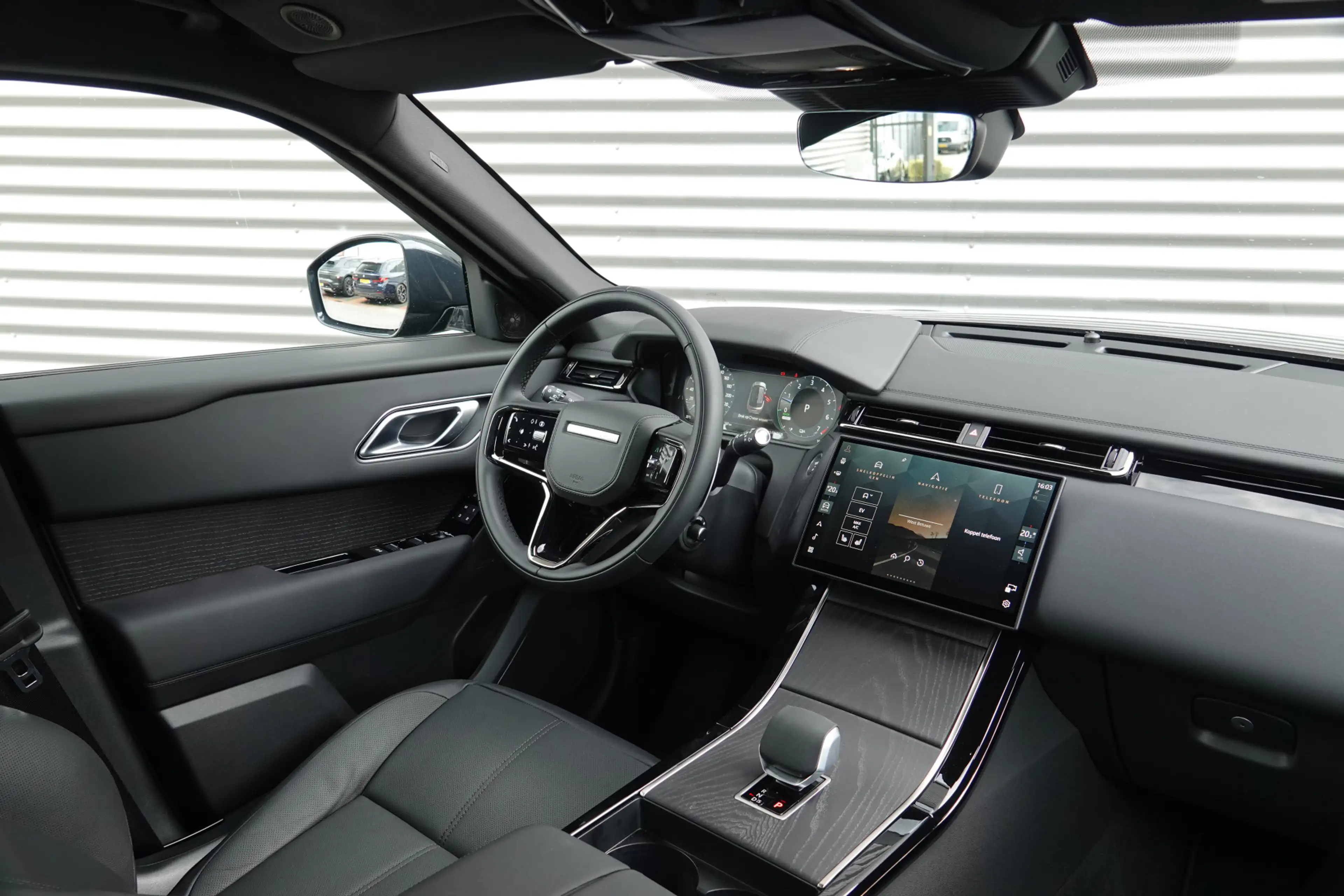 Land Rover Range Rover Velar 2.0 P400e R-Dynamic HSE | Meridian | 360 Cam | 21 — photo 15