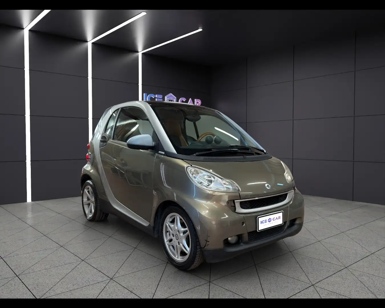 smart forTwo 2ª serie - fortwo 1000 52 kW coupé limited one Bronzo - 2