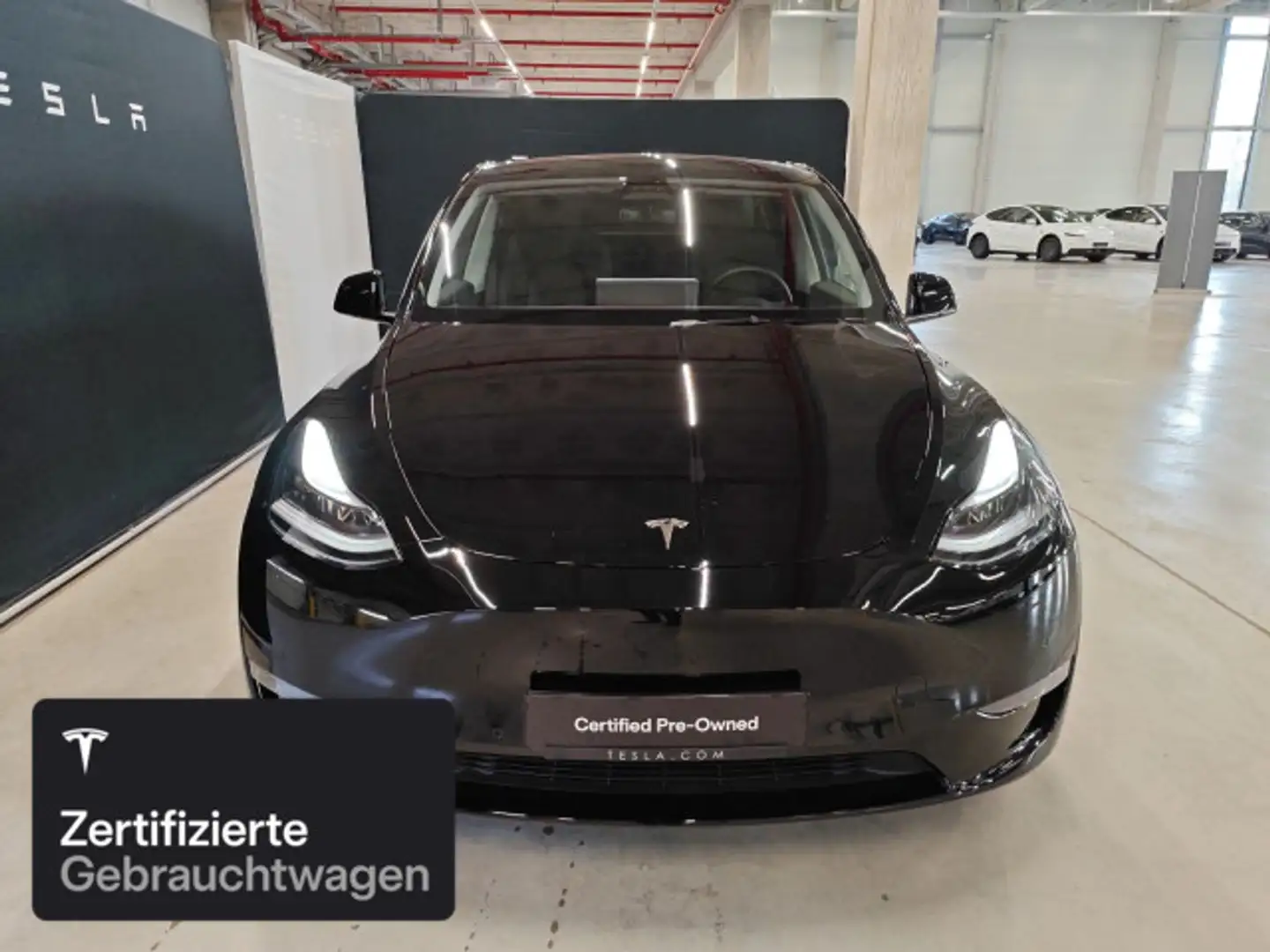 Tesla Model Y Long Range AWD Schwarz - 2