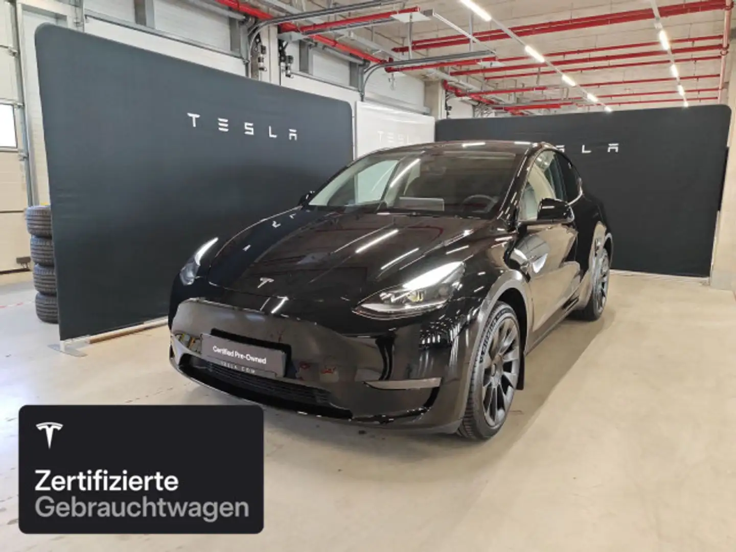 Tesla Model Y Long Range AWD Schwarz - 1
