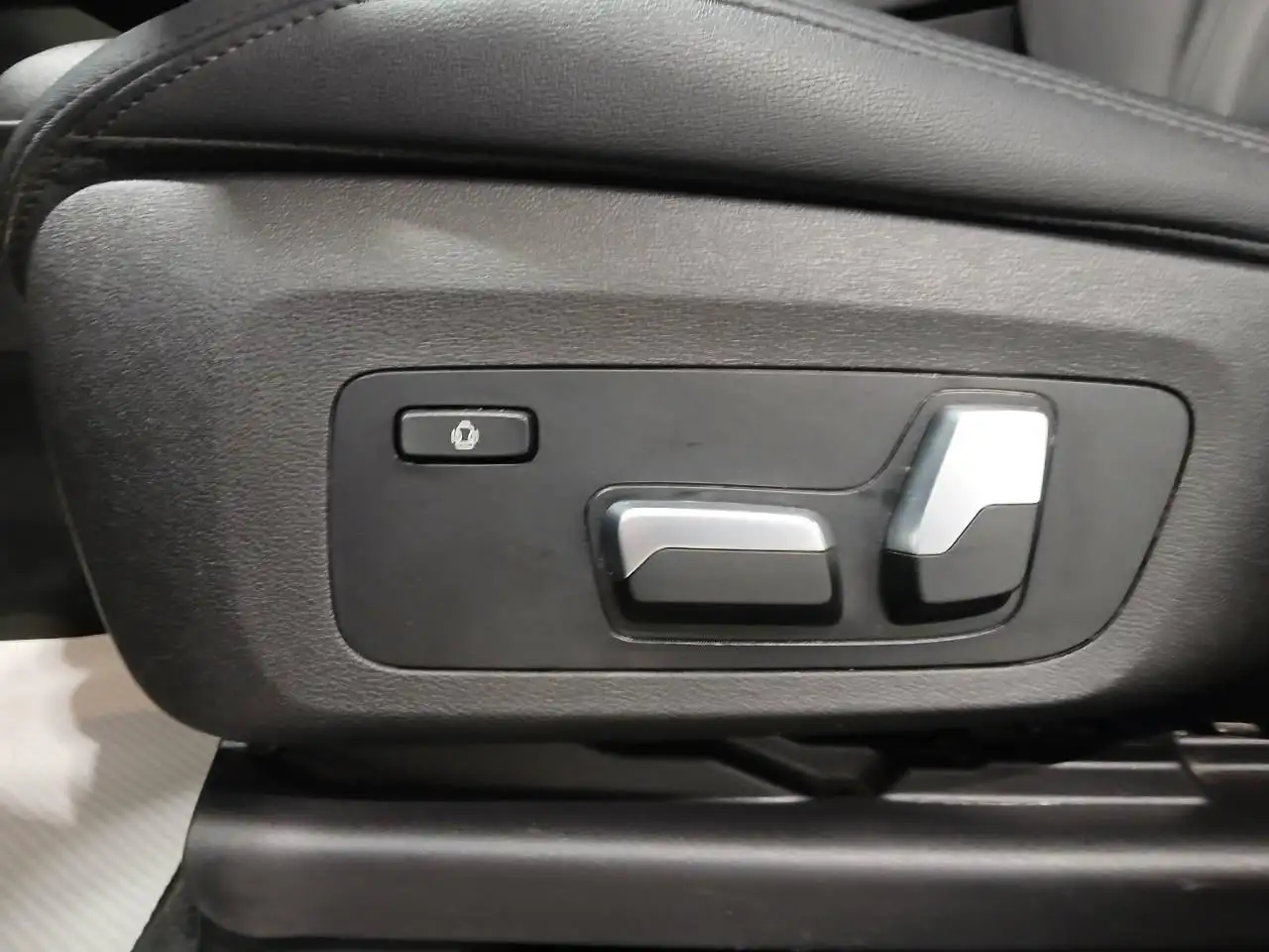 BMW X3 снимка BMW X3