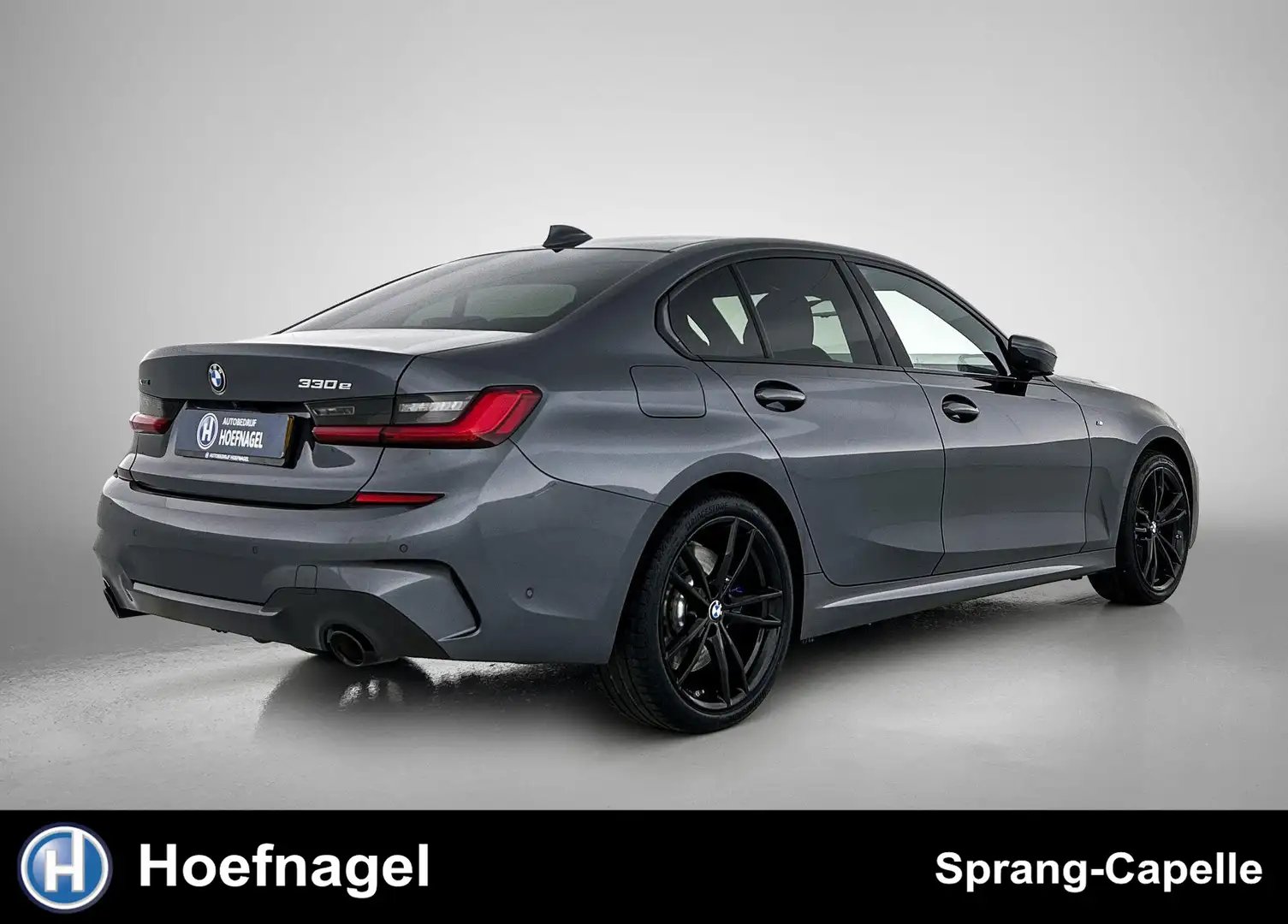 BMW 330 3-serie 330e xDrive M Sport High Executive | ACC | Grijs - 2