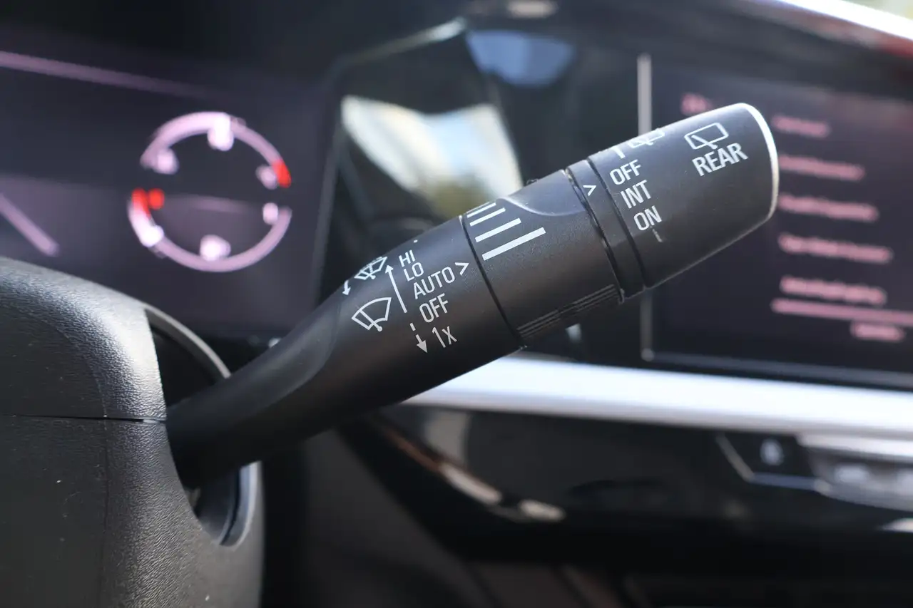 Opel Grandland 1.2 GS Line LED Navi Sitzheizung PDC, миниатюра 22