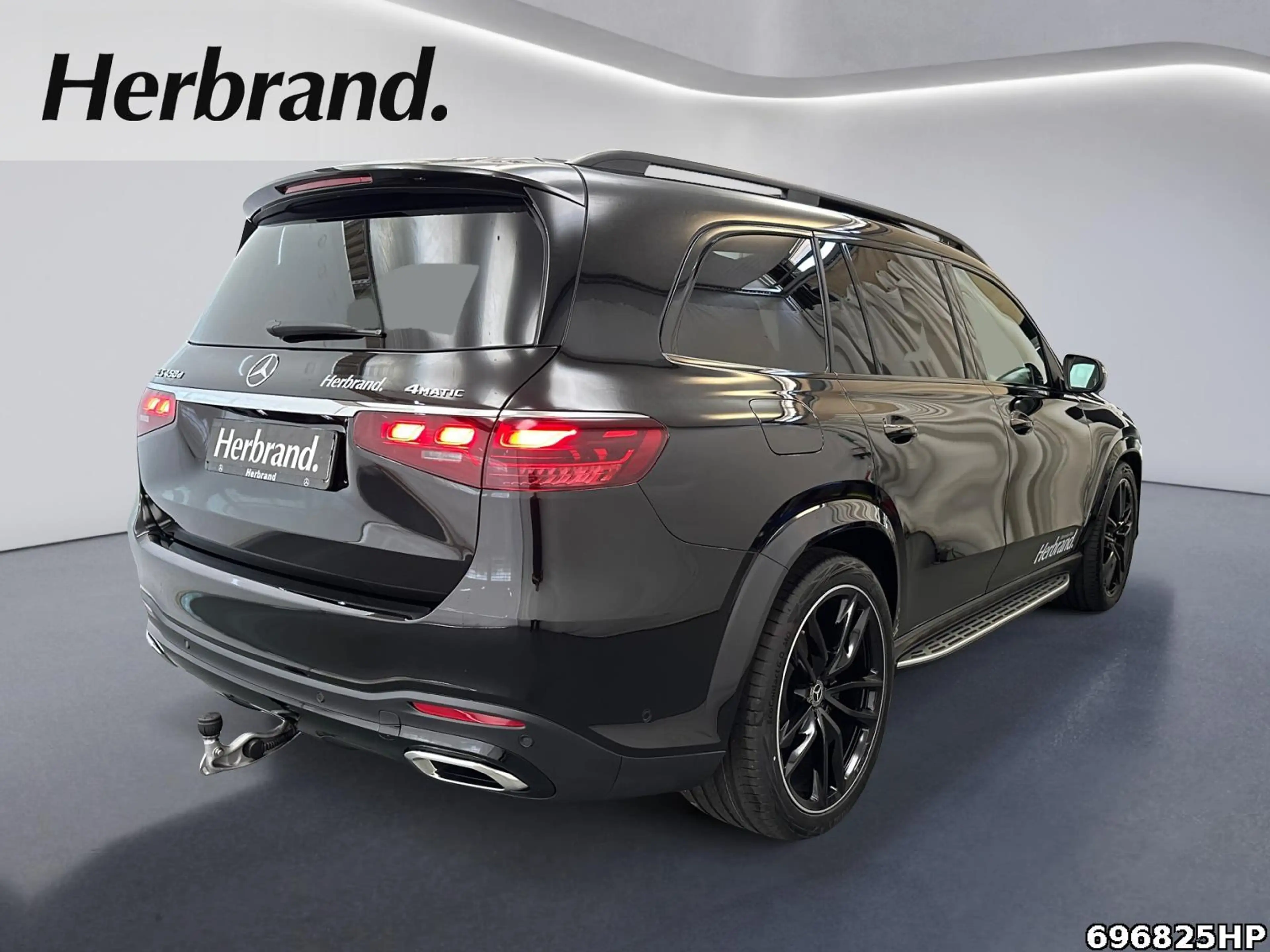 Mercedes-Benz GLS 450 d 4MATIC +AMG+AHK+PANO+AIRMATIC+STANDHZG — photo 3