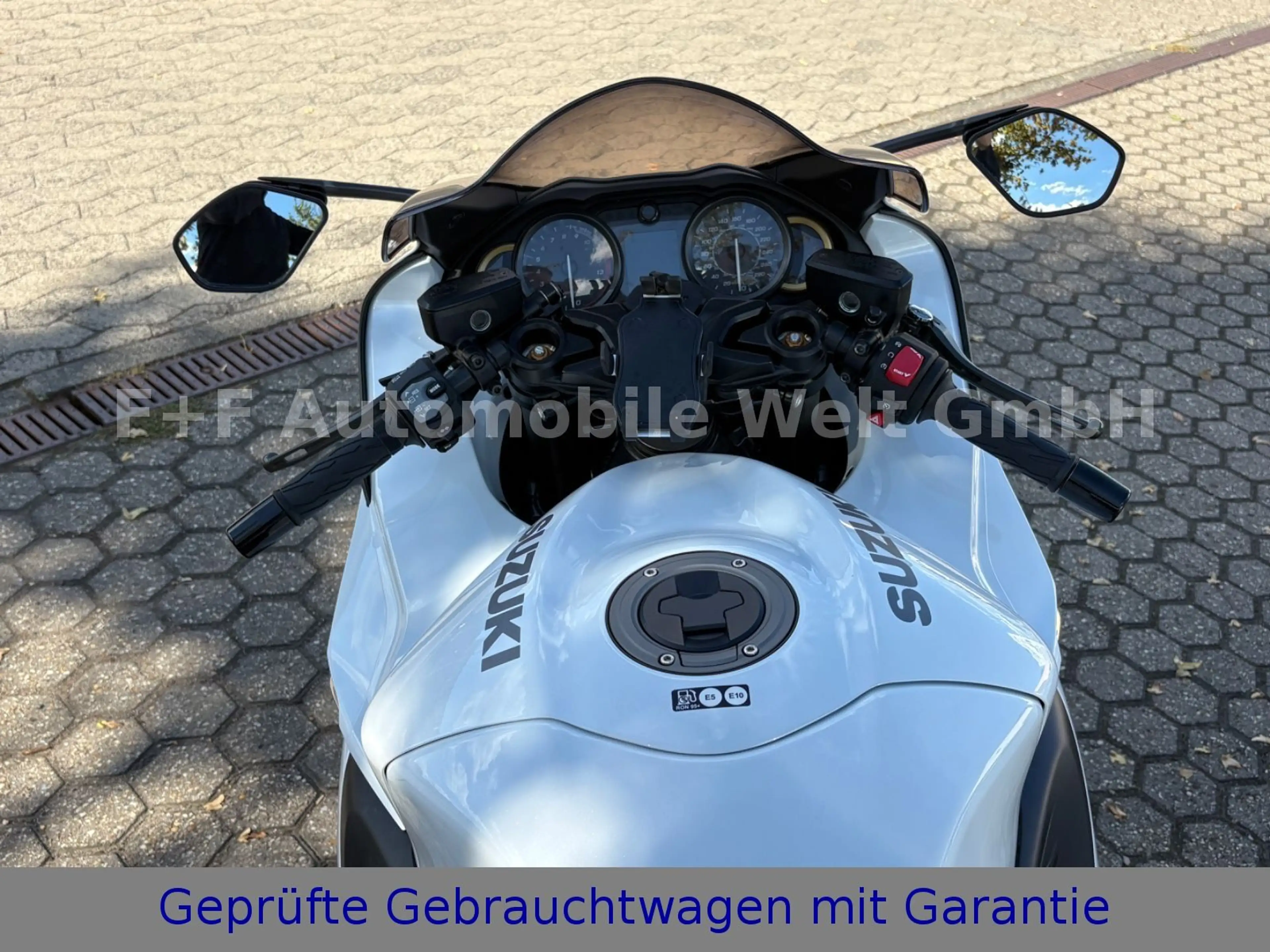 Suzuki GSX 1300 R HAYABUSA*WENIG-KM*1-HAND — photo 9