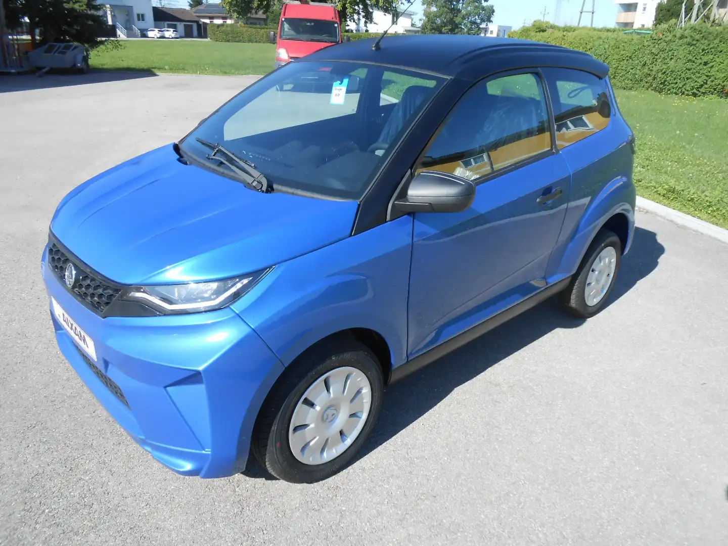 Aixam Crossline Pack mit Rückfahrkamera Blau - 2