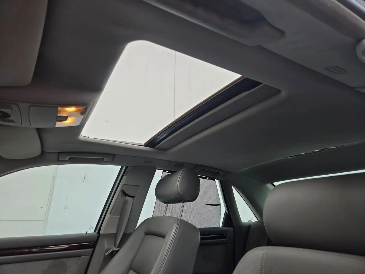 Audi A8 4.2 quattro Sportsitze/Schiebedach/Leder, foto 4