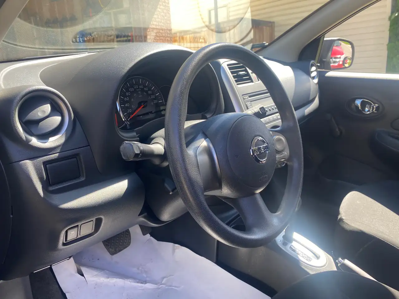 Nissan Micra снимка Nissan Micra