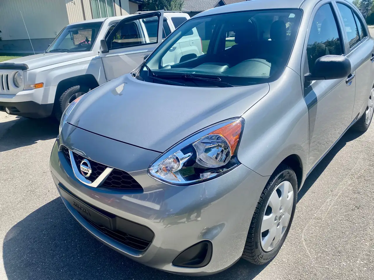 Nissan Micra снимка Nissan Micra