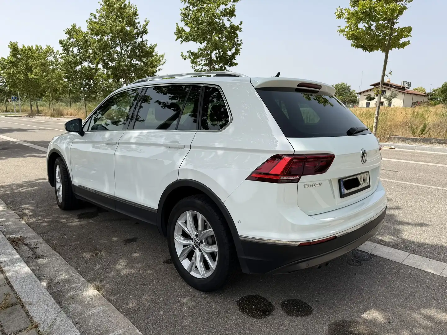 Volkswagen Tiguan 2.0TDI Sport DSG 110kW - 2
