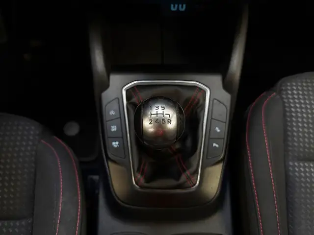 Ford Focus view 13