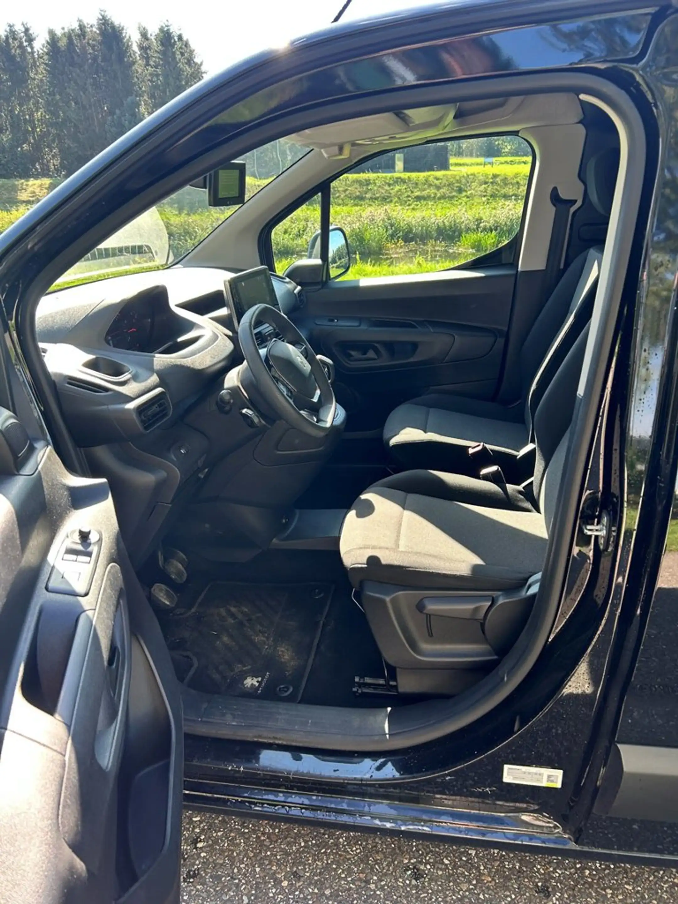 Peugeot Partner 1.5 BlueHDI Asphalt — photo 10