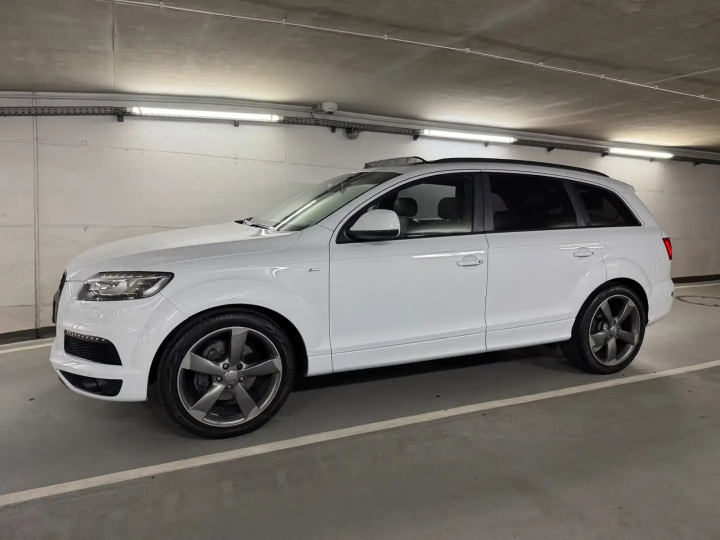 Audi Q7 3.0 TDI quattro 5+2 |S-Line|Webasto|AHK|BOSE| White - 2