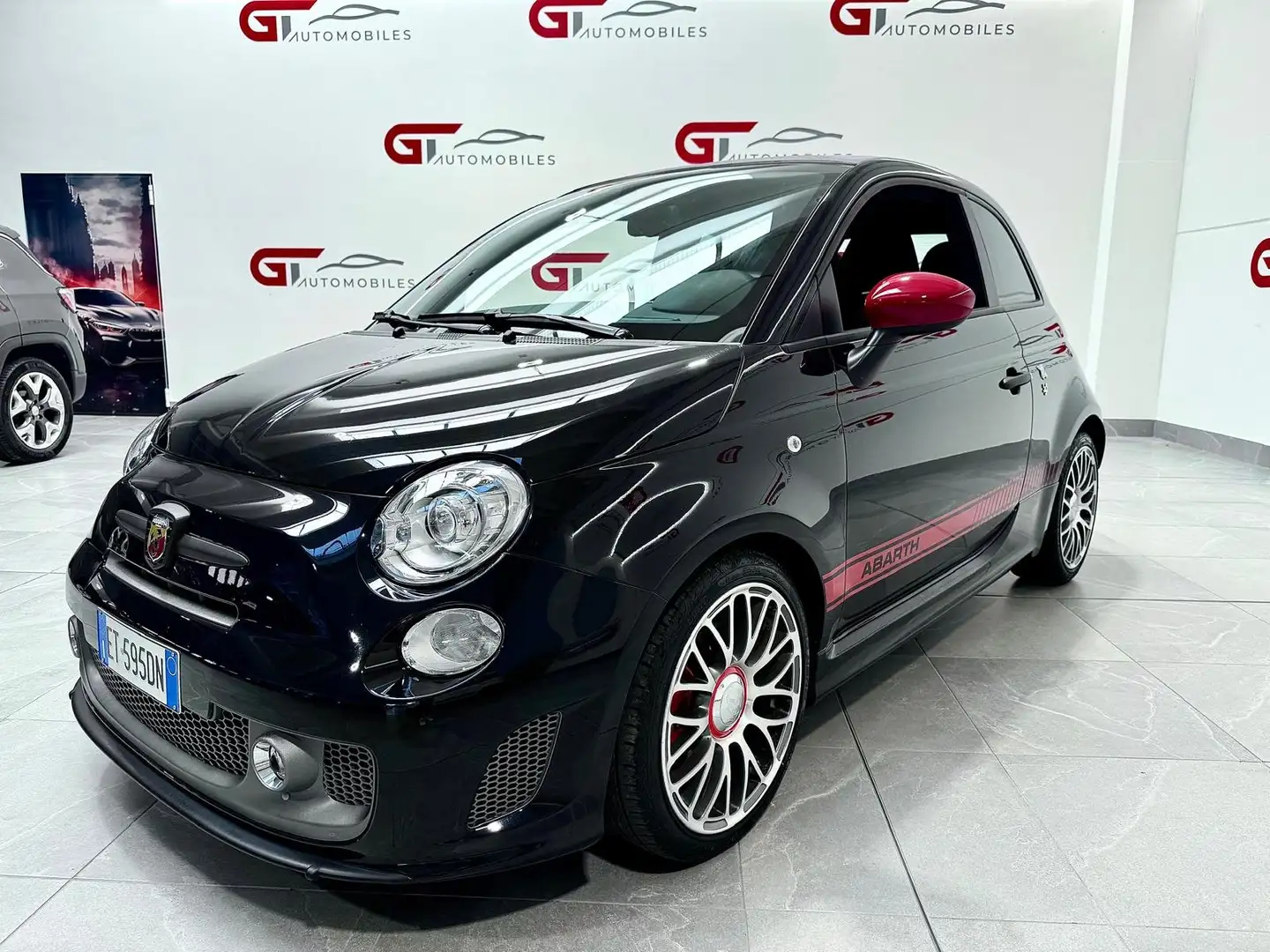 Abarth 595C 595C 1.4 16v t. t-jet Competizione 160cv TARGA 595 Чорний - 1