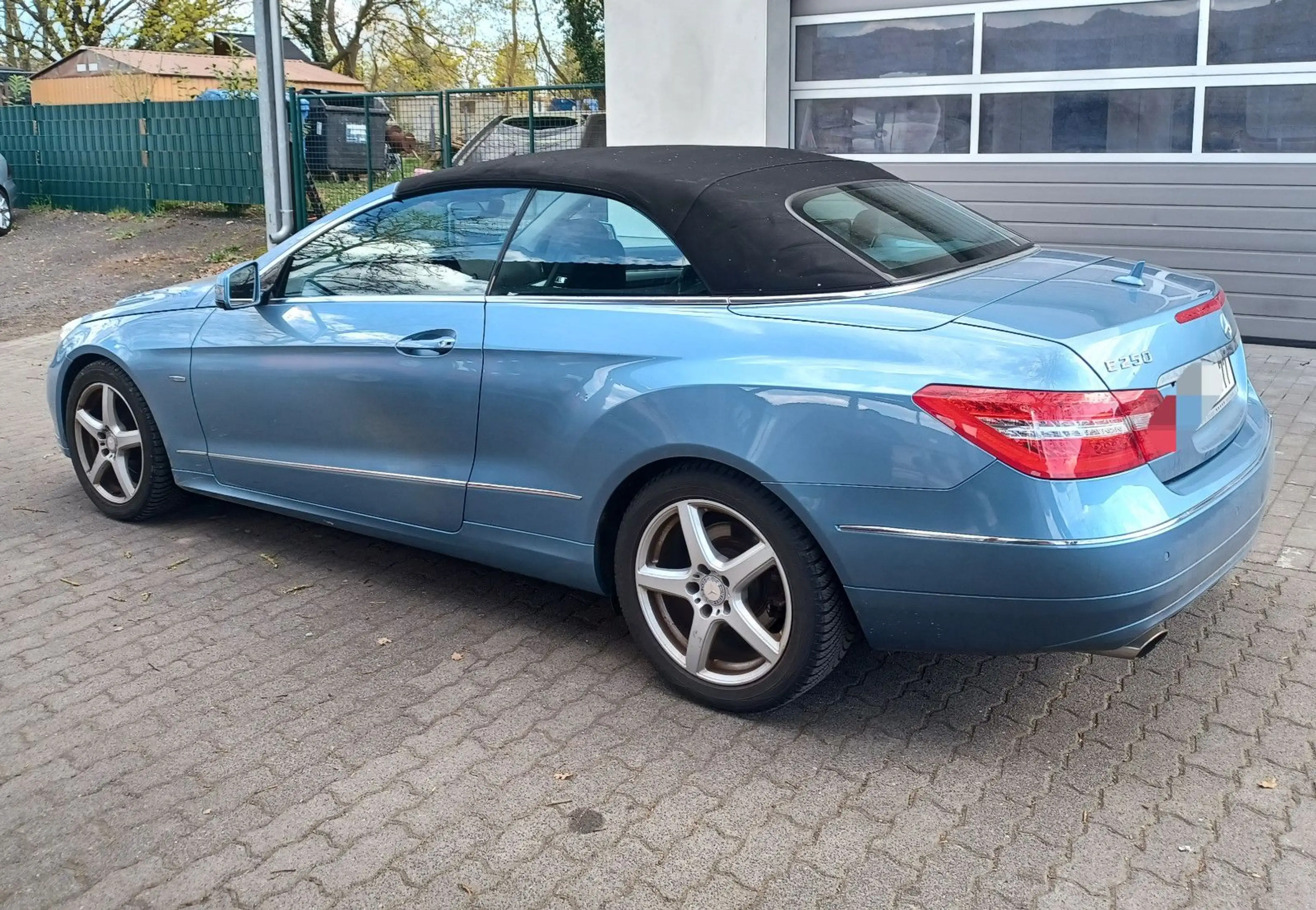 Mercedes-Benz E 250 E Cabrio E 250 CGI BlueEfficiency — photo 6