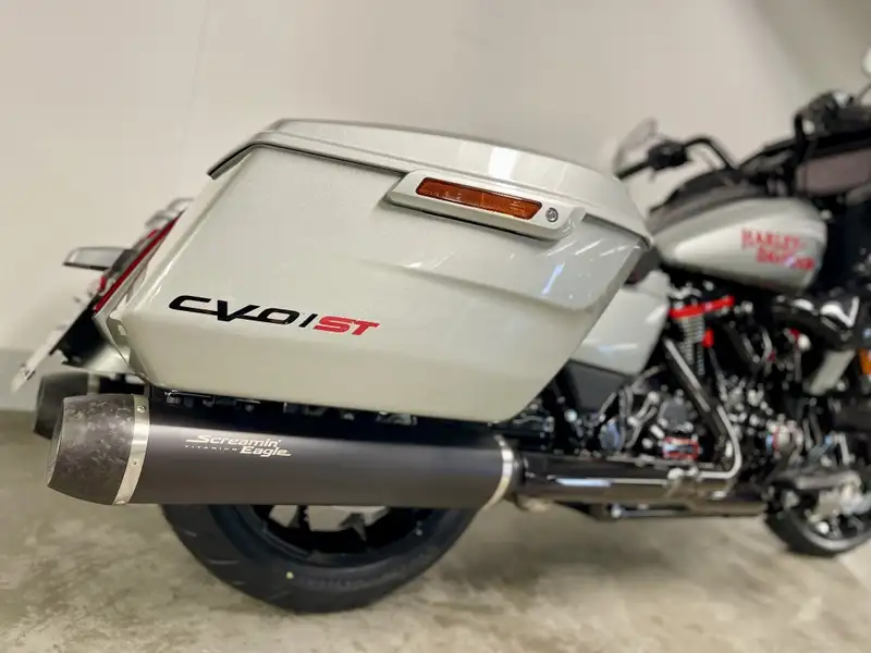 Harley-Davidson Road Glide - foto 5