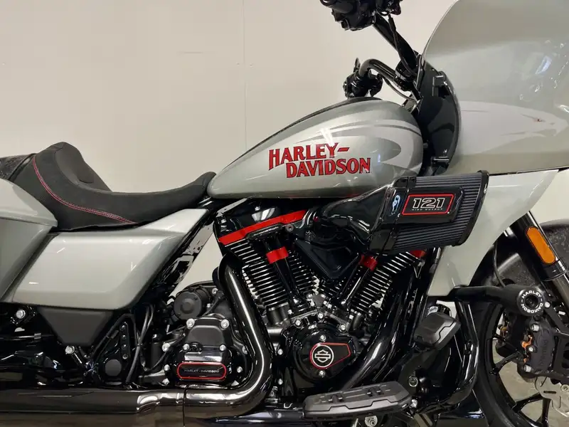 Harley-Davidson Road Glide - foto 2