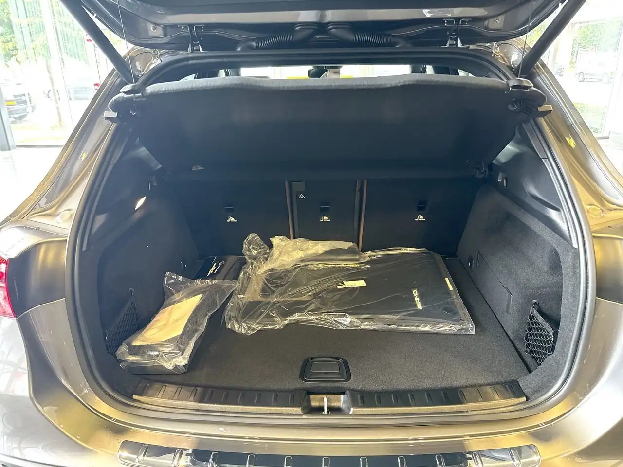 Mercedes-Benz GLA photo Mercedes-Benz GLA