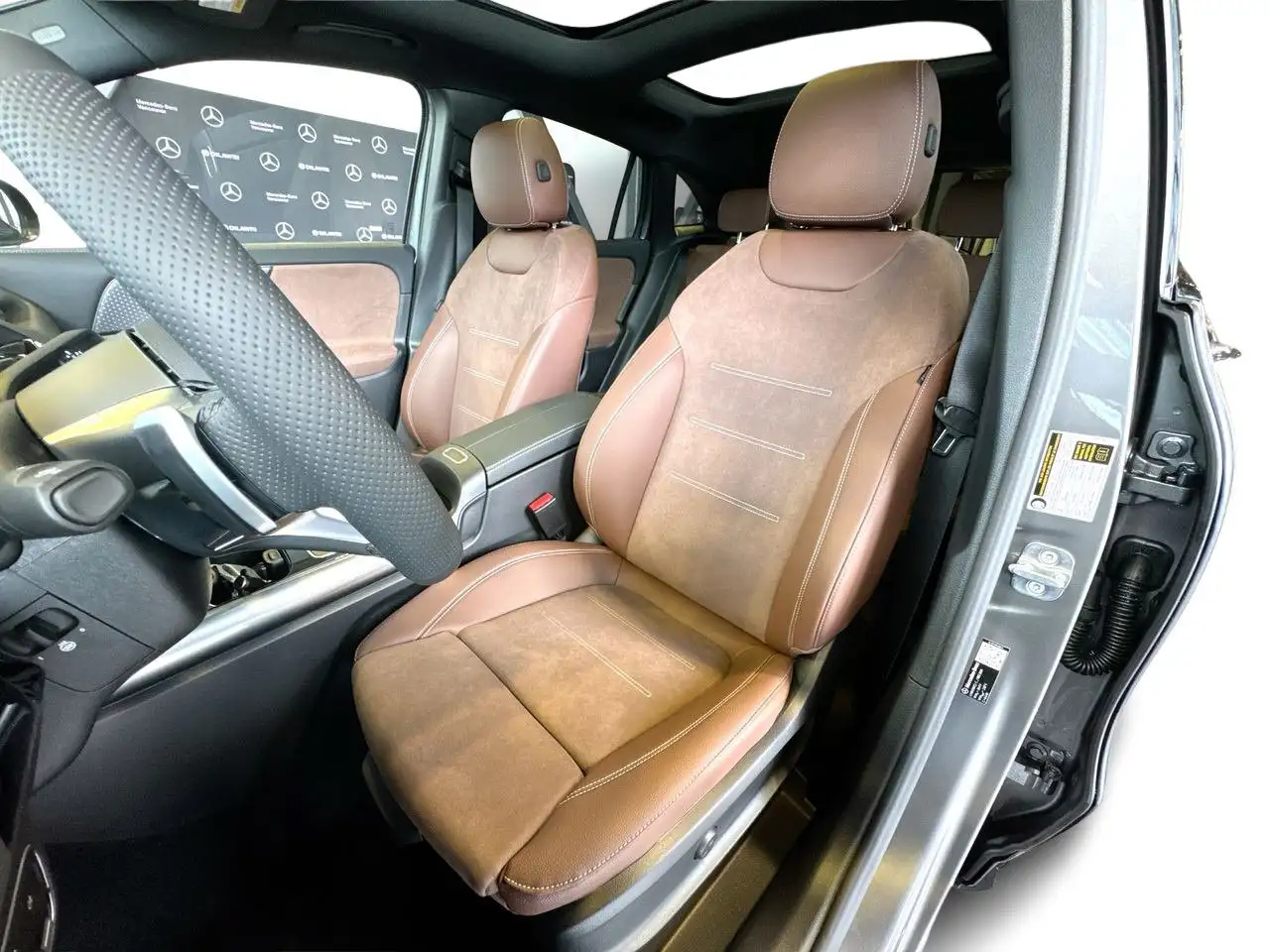 Mercedes-Benz GLA photo Mercedes-Benz GLA