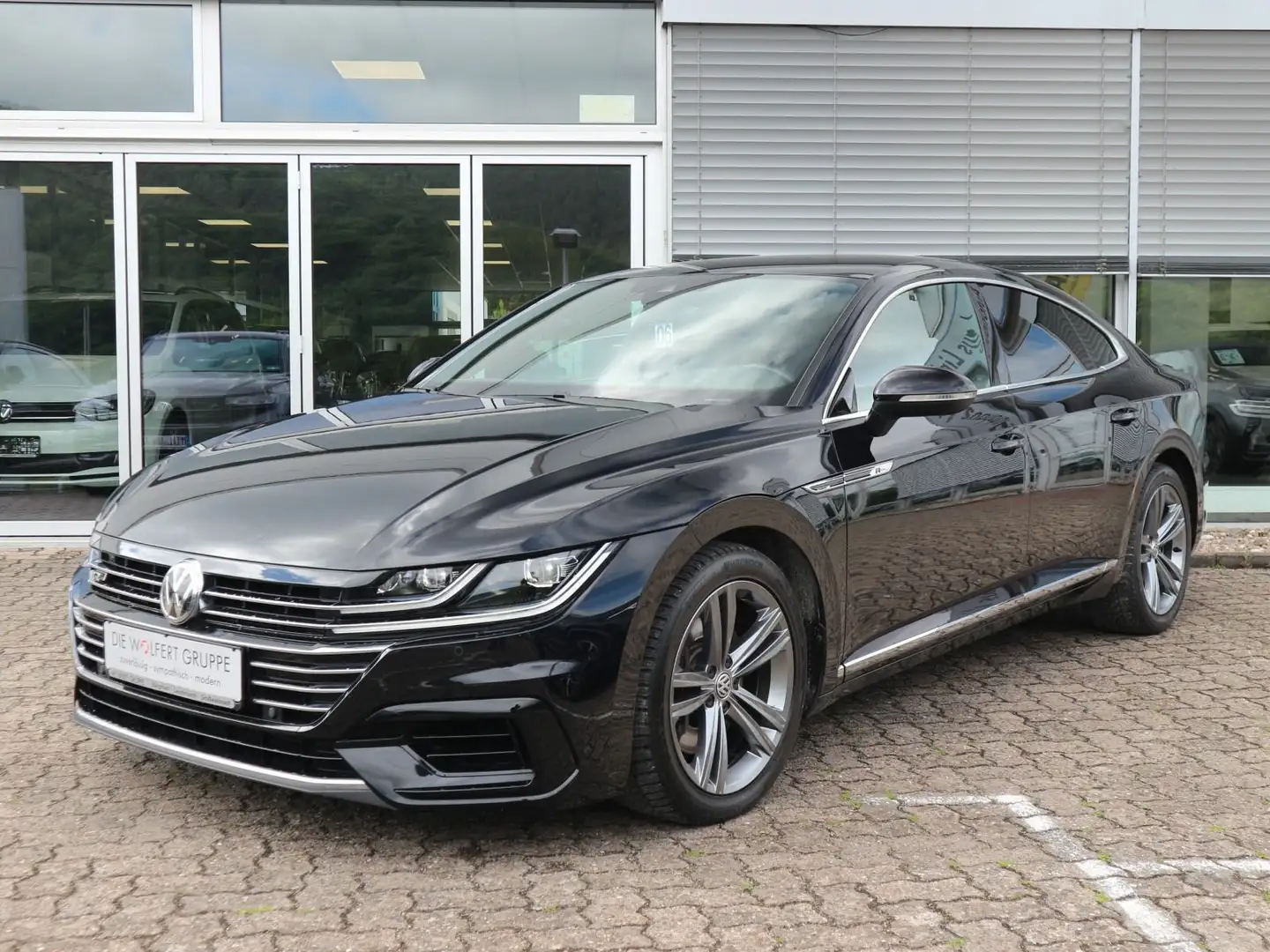 Volkswagen Arteon R-Line 2.0 TSI DSG 4Motion AHK ACC RFK NA Negro - 2