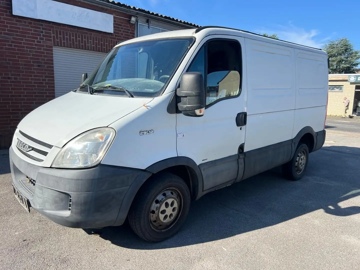 Iveco Daily 29 L 12 DPF Tüv 7/25 Weiß - 2