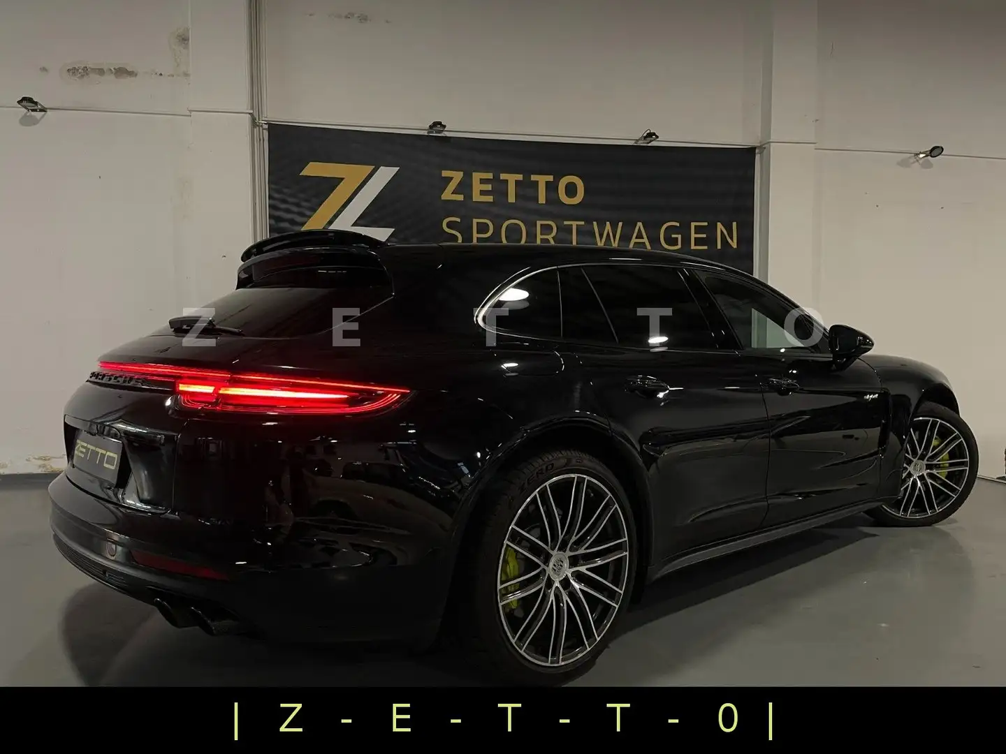 Porsche Panamera Sport Turismo 4 E-Hybr.| Approved 26| Noir - 2