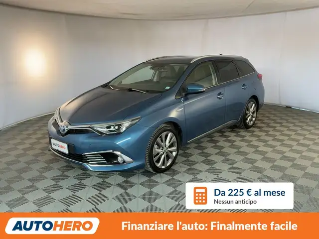 Toyota Auris 1.8 Hybrid Lounge FHEV