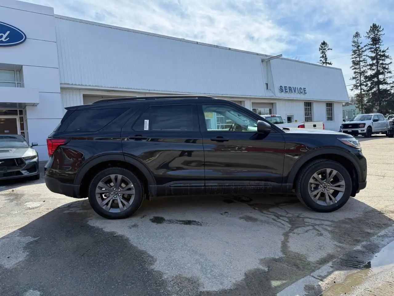Ford Explorer снимка Ford Explorer