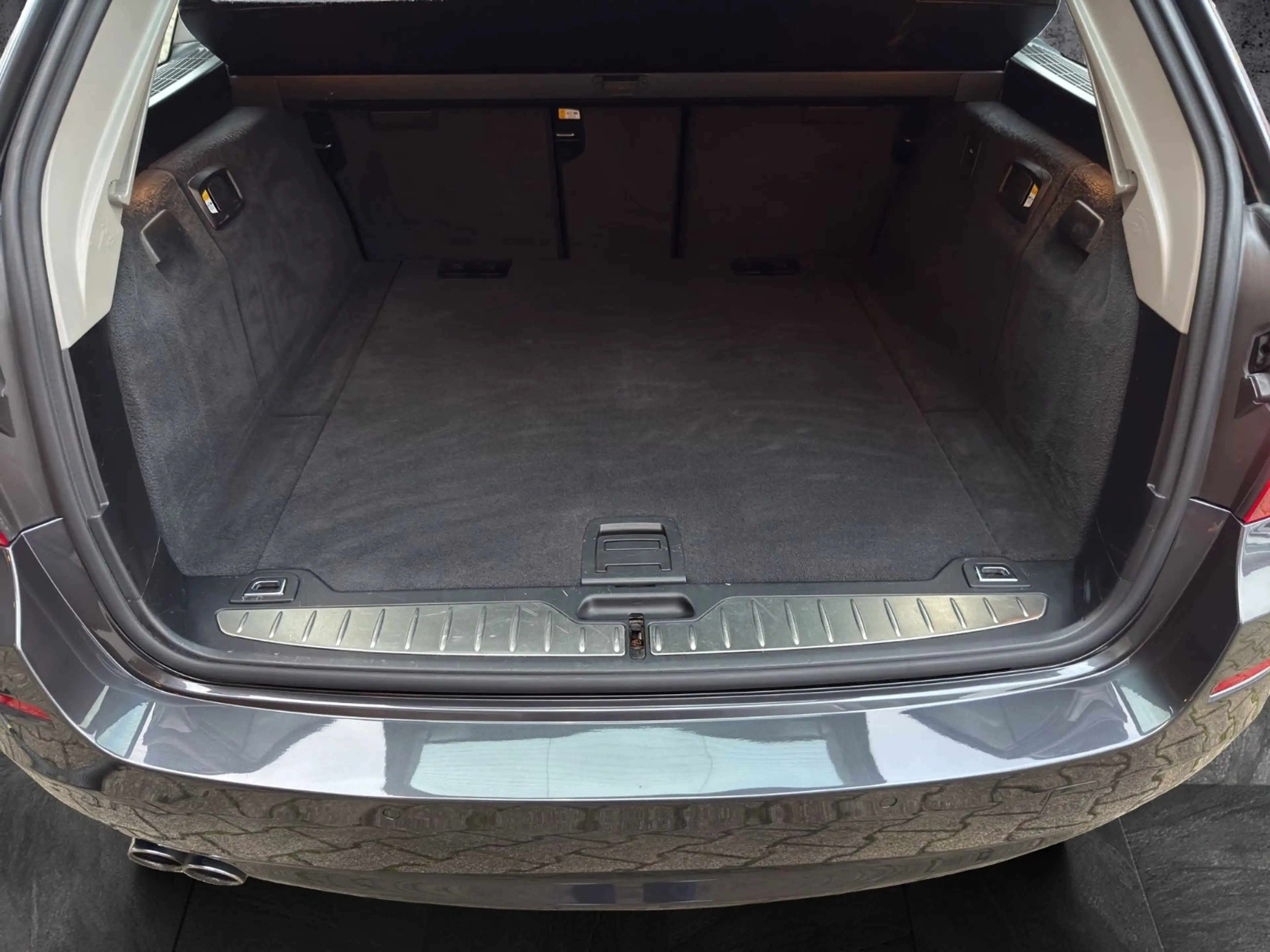 BMW 520 d xDrive Touring*PANO*LED*NAVI*HUD*KAMERA — photo 7
