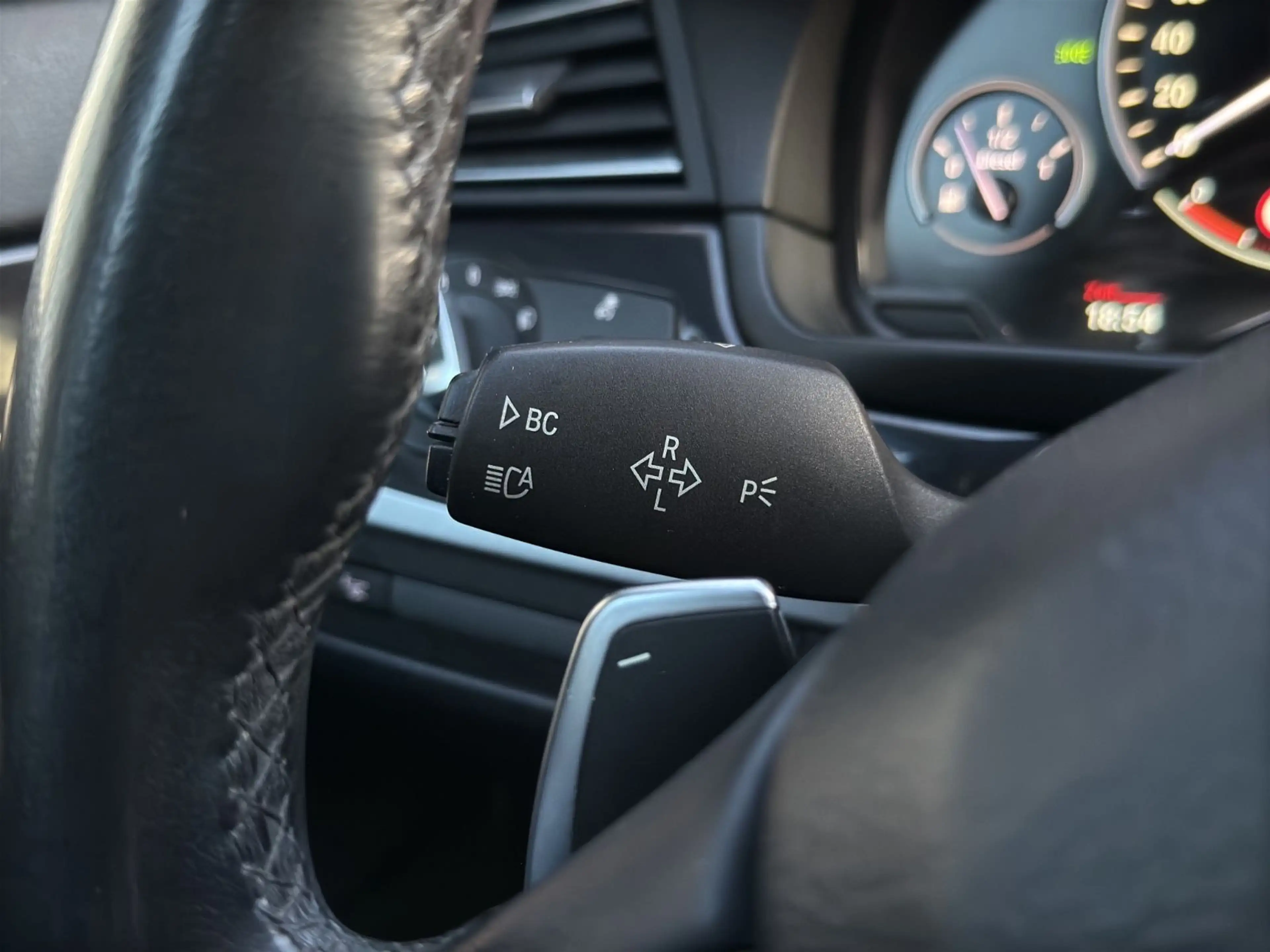 BMW 520 d xDrive Touring*PANO*LED*NAVI*HUD*KAMERA — photo 15