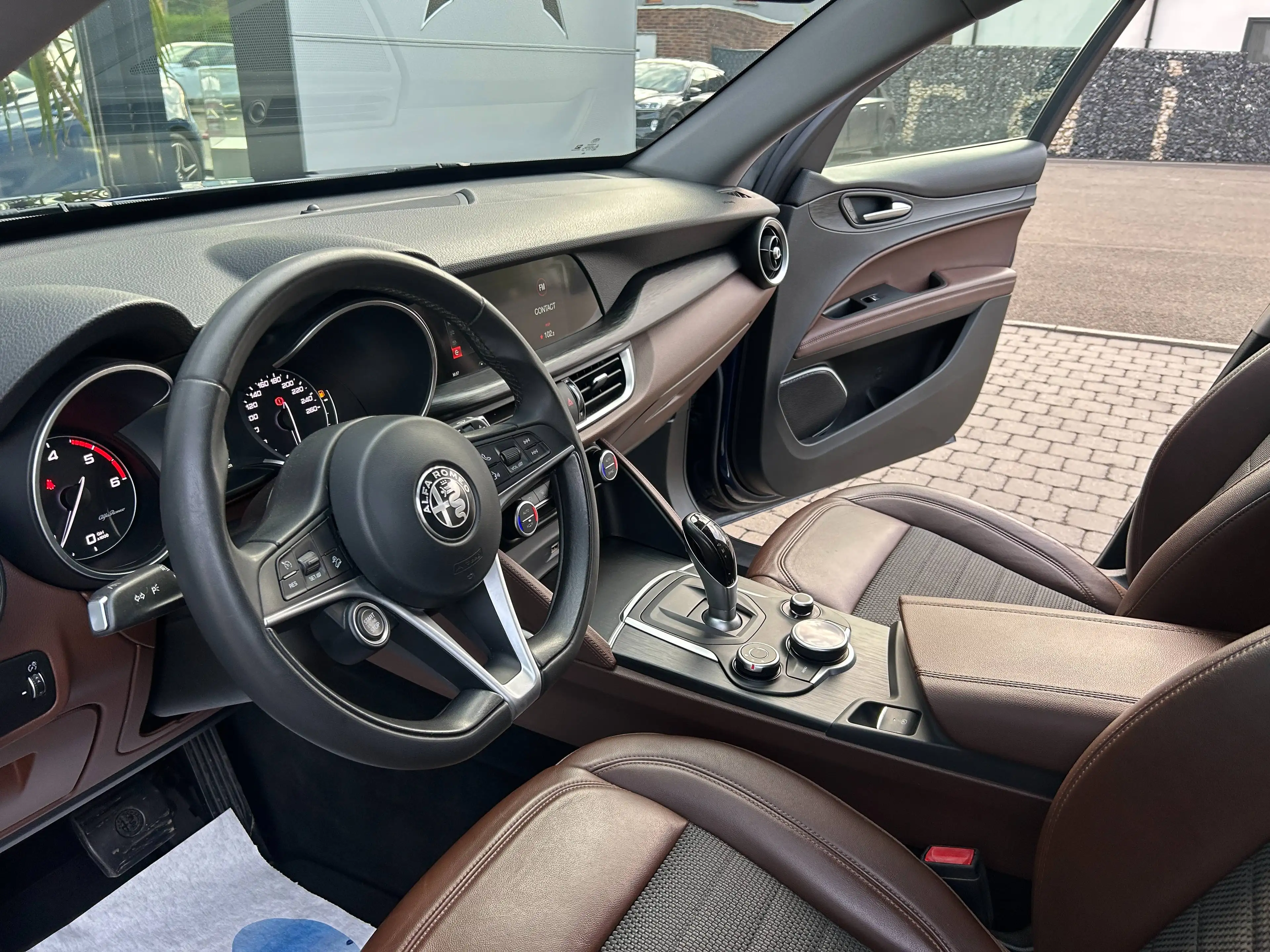 Alfa Romeo Stelvio 2.2 JTD *GARANTIE 12 MOIS*LED*CAMERA*CUIR*GPS* — photo 9