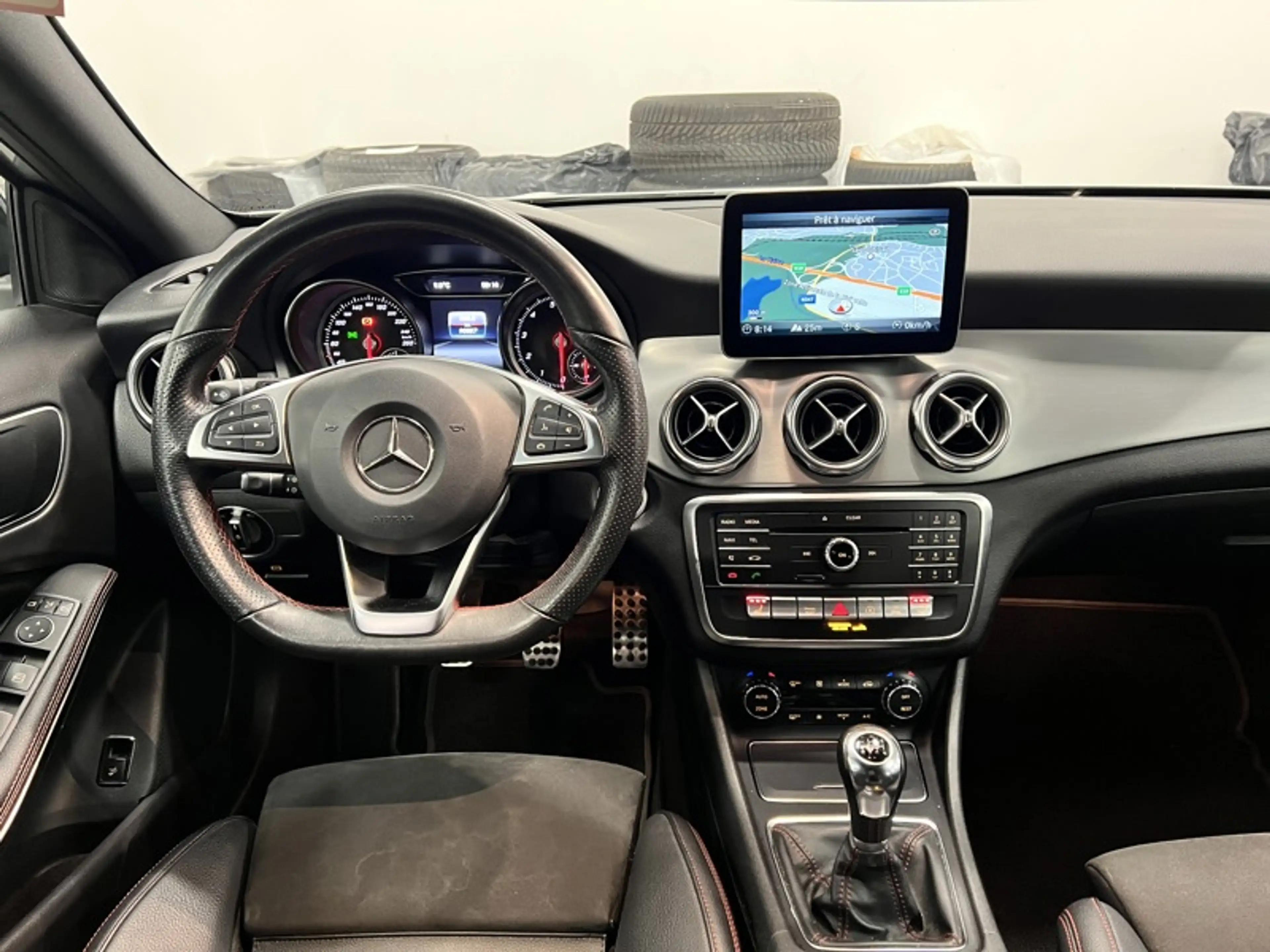 Mercedes-Benz GLA 180 AMG Pack Night — photo 6