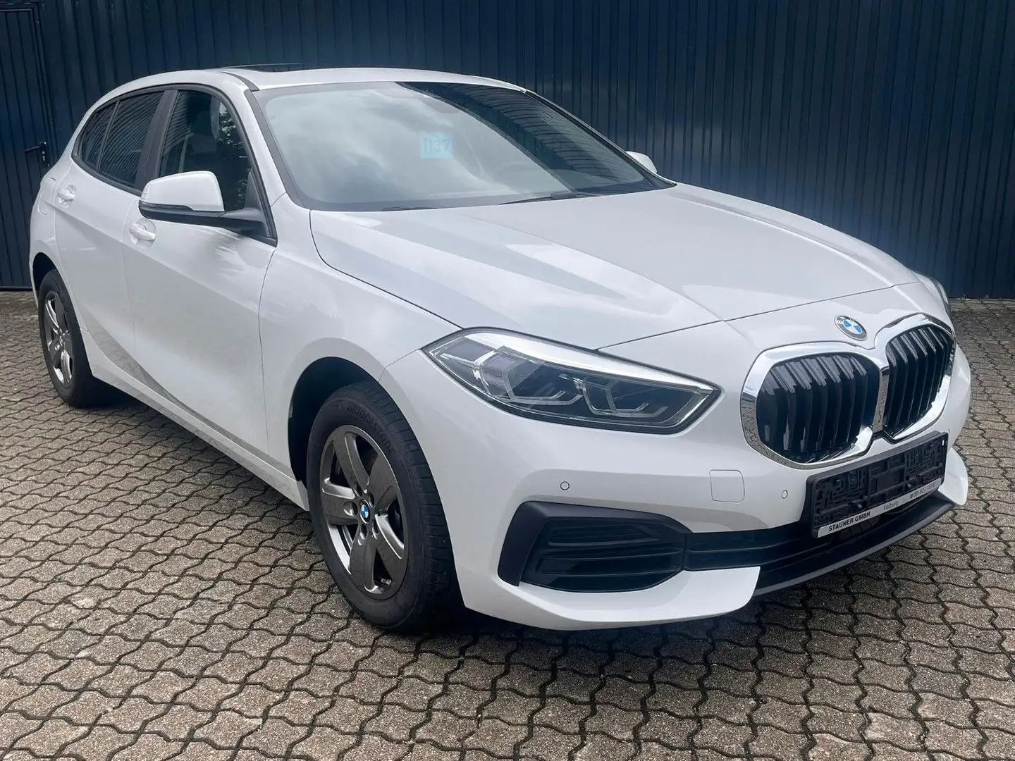 BMW 116 i 5-Türer/ SchiebeDach/Lenkradheiz/LED/Navi Weiß - 2